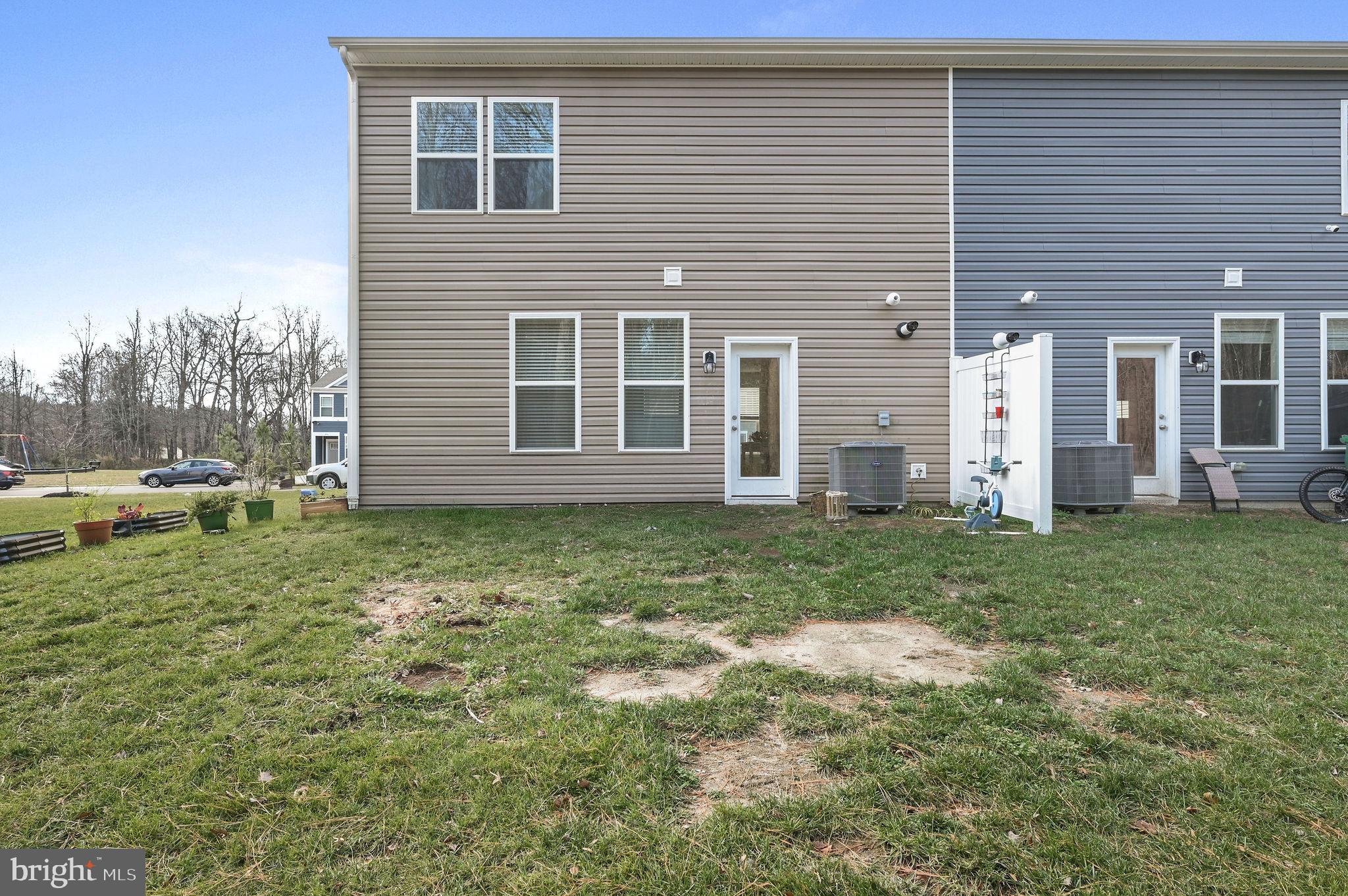 LOGANBERRY VILLAGE - Residential