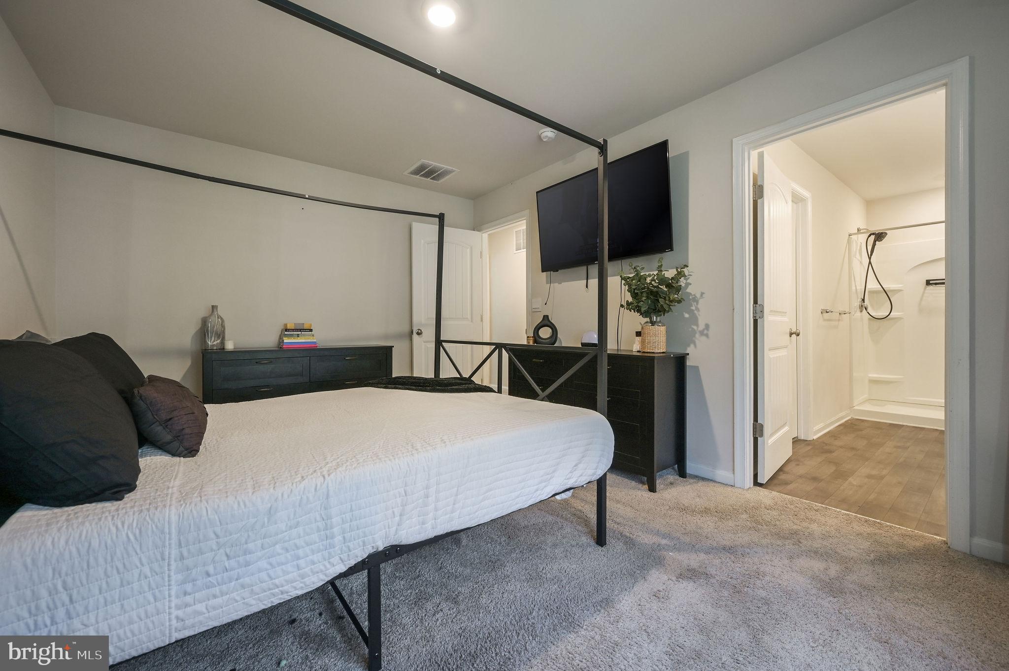 LOGANBERRY VILLAGE - Residential