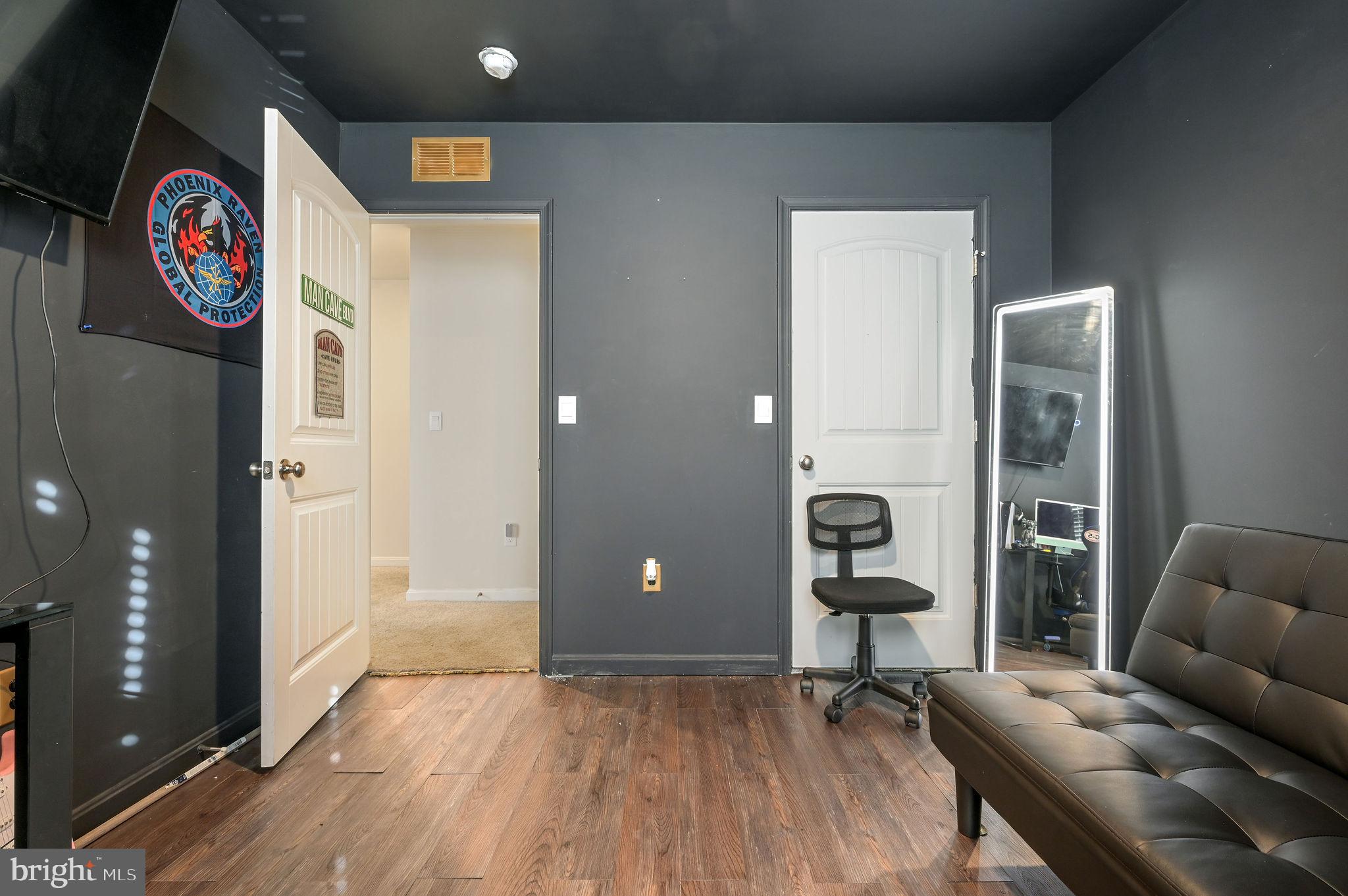 LOGANBERRY VILLAGE - Residential