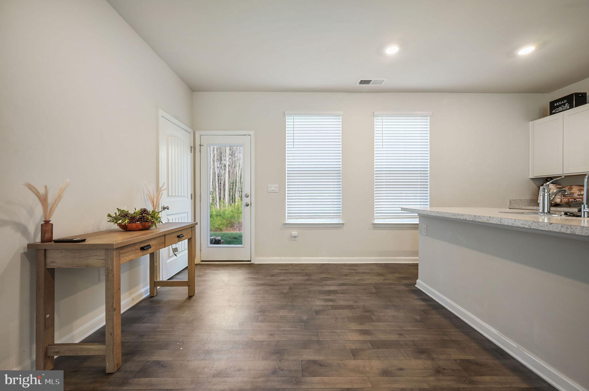 LOGANBERRY VILLAGE - Residential