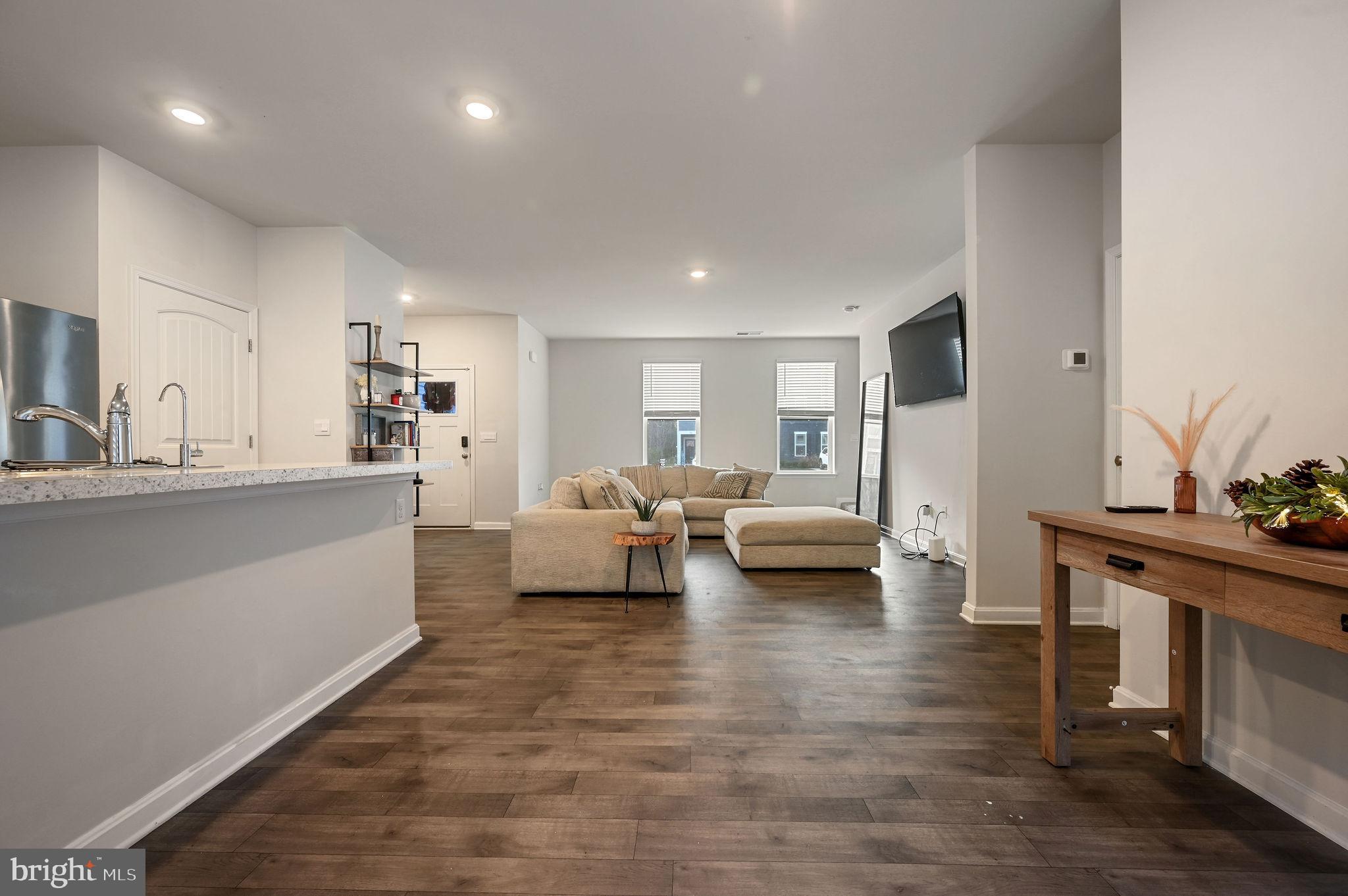 LOGANBERRY VILLAGE - Residential