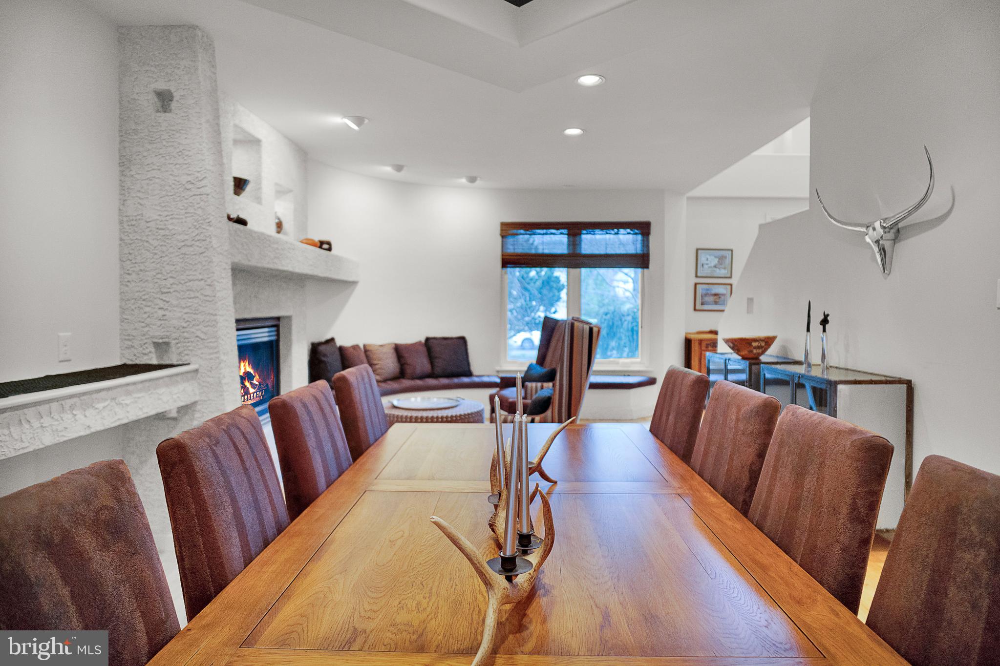 ARBOUR HILL - Residential