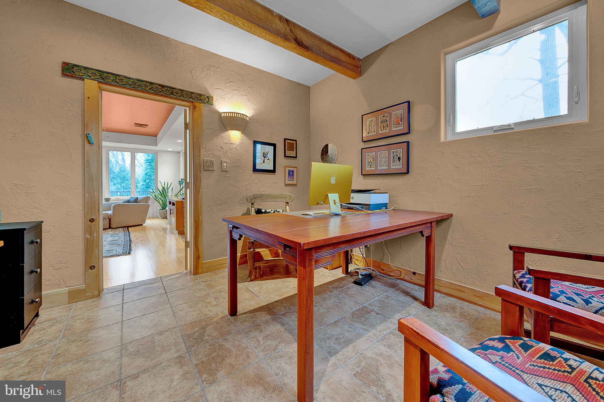 ARBOUR HILL - Residential