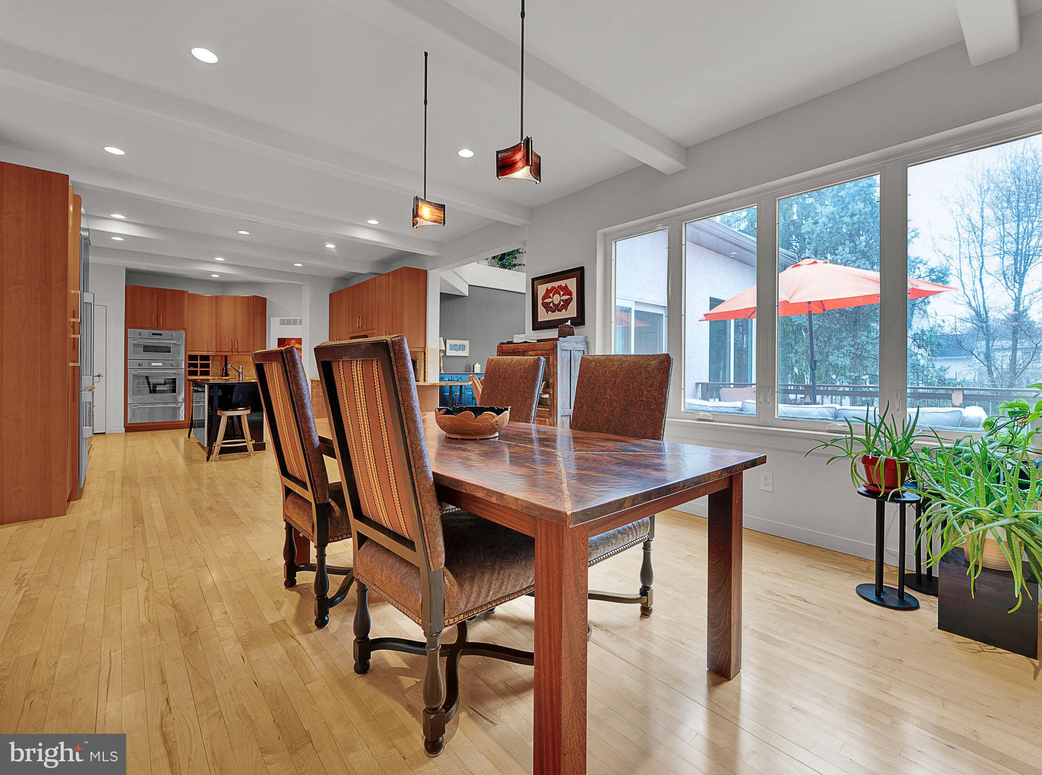 ARBOUR HILL - Residential