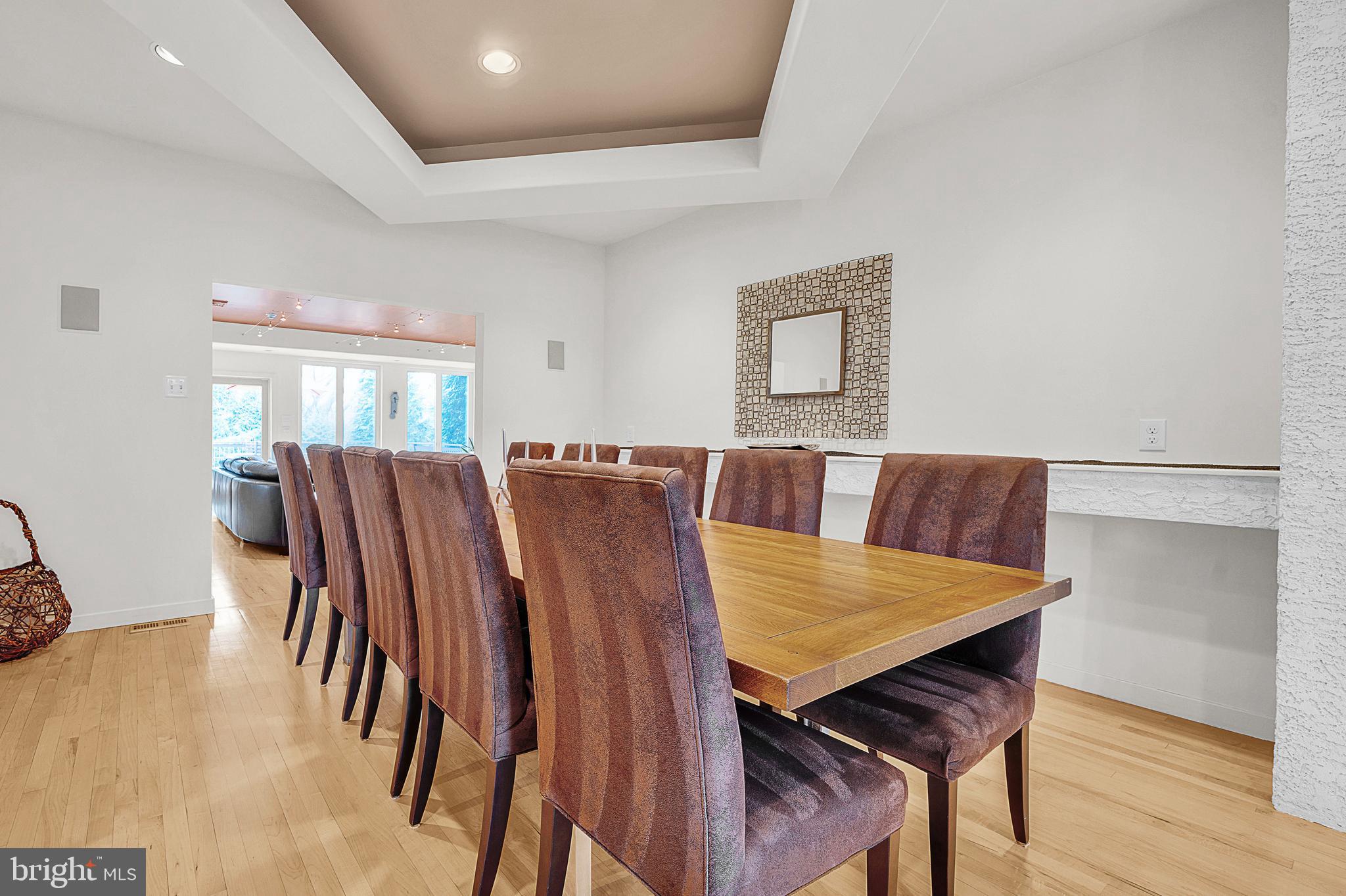 ARBOUR HILL - Residential