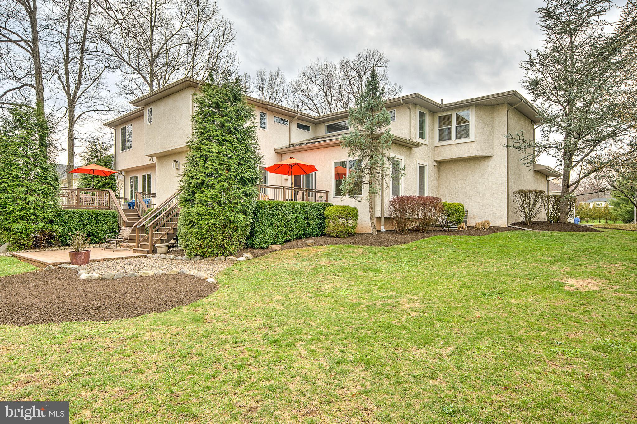 ARBOUR HILL - Residential