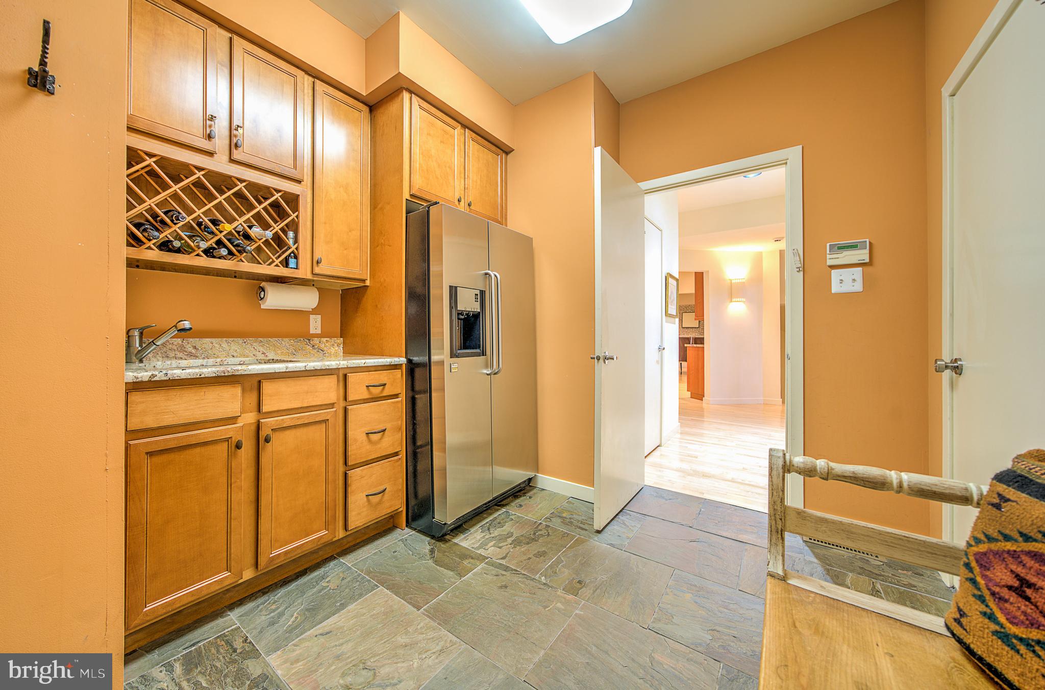 ARBOUR HILL - Residential