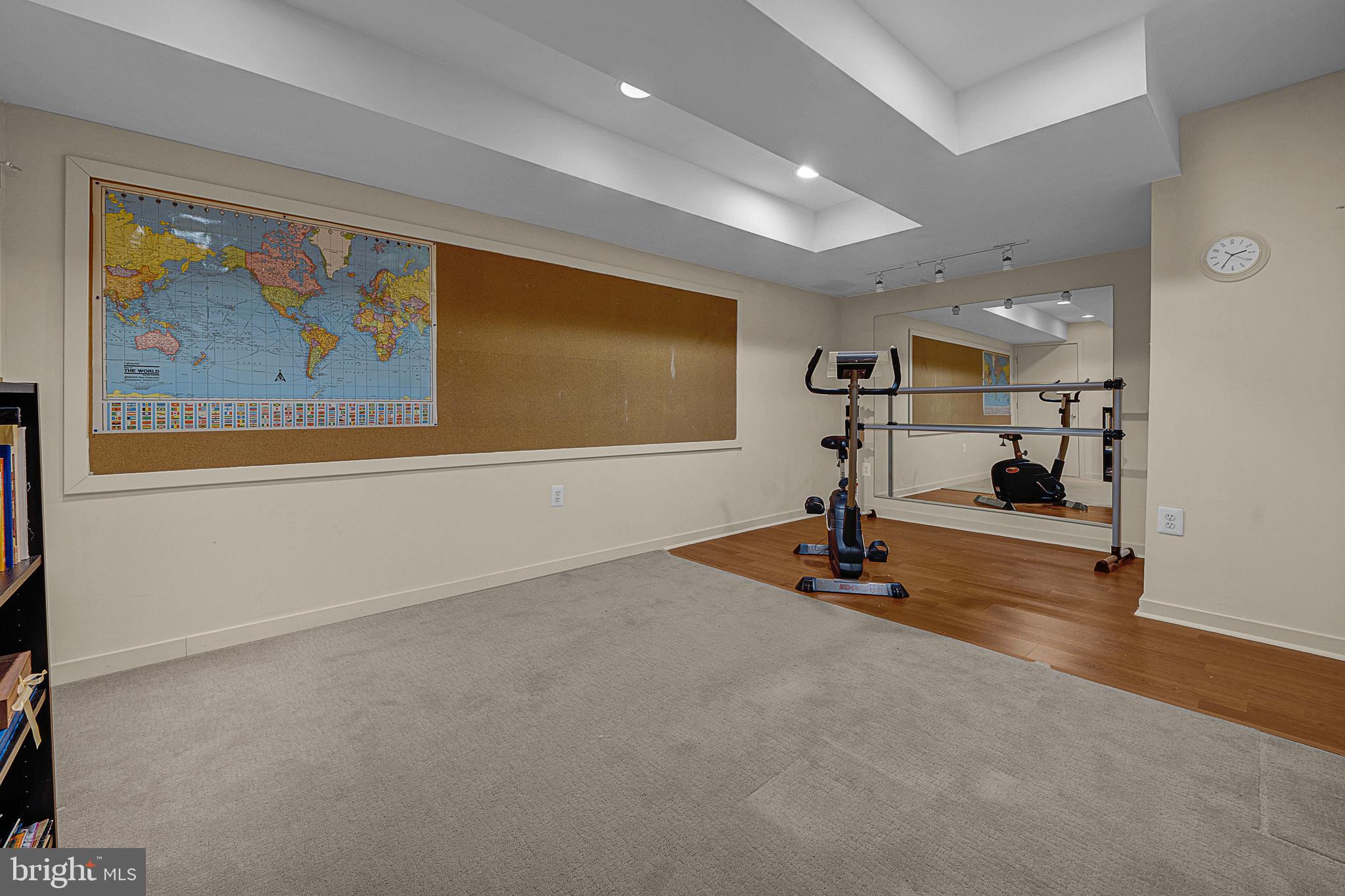 ARBOUR HILL - Residential