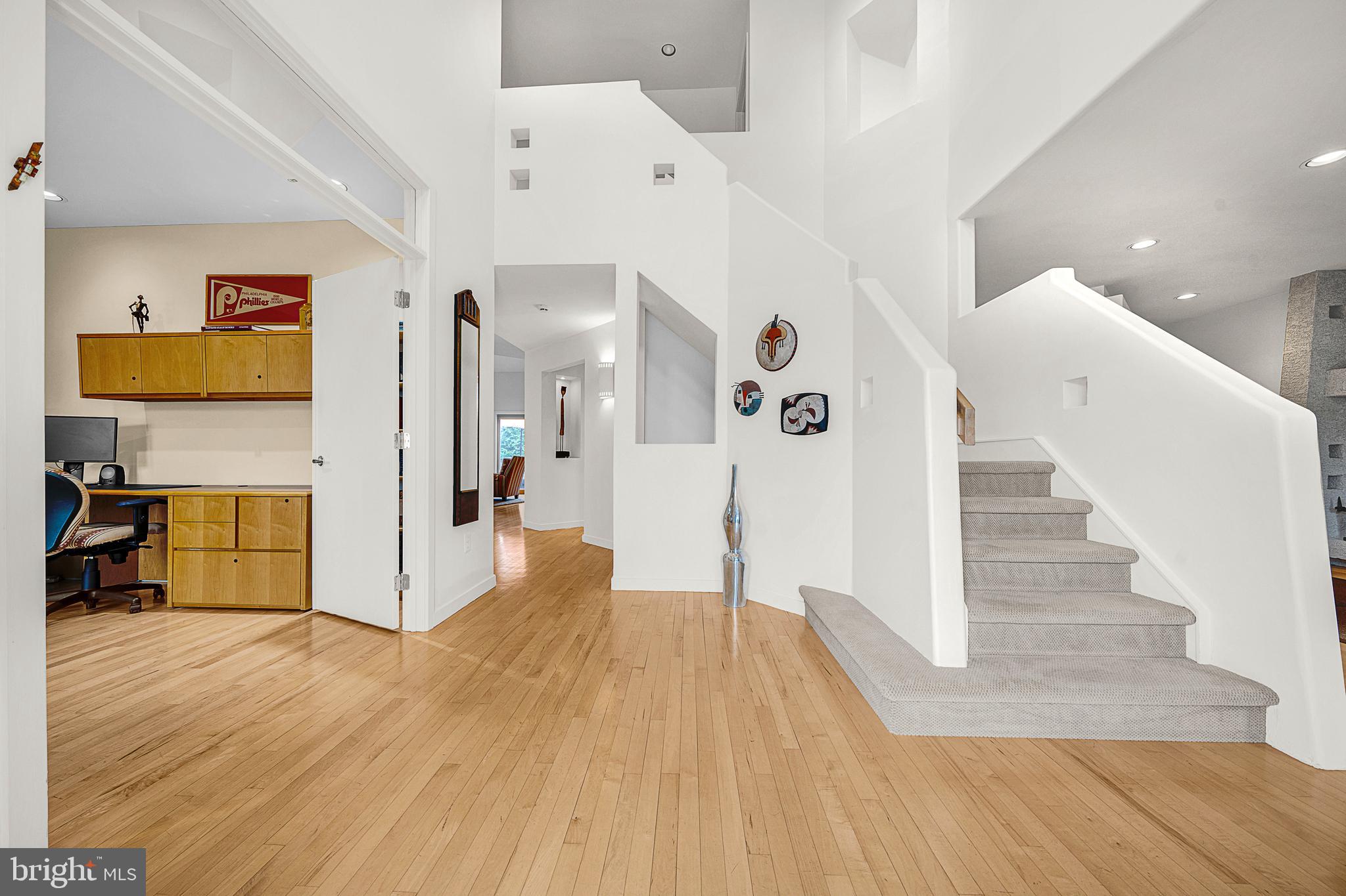 ARBOUR HILL - Residential