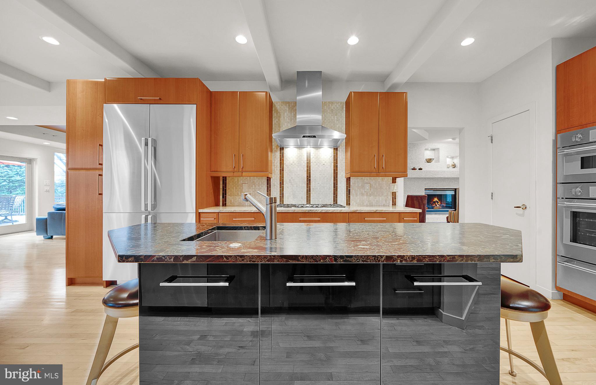 ARBOUR HILL - Residential