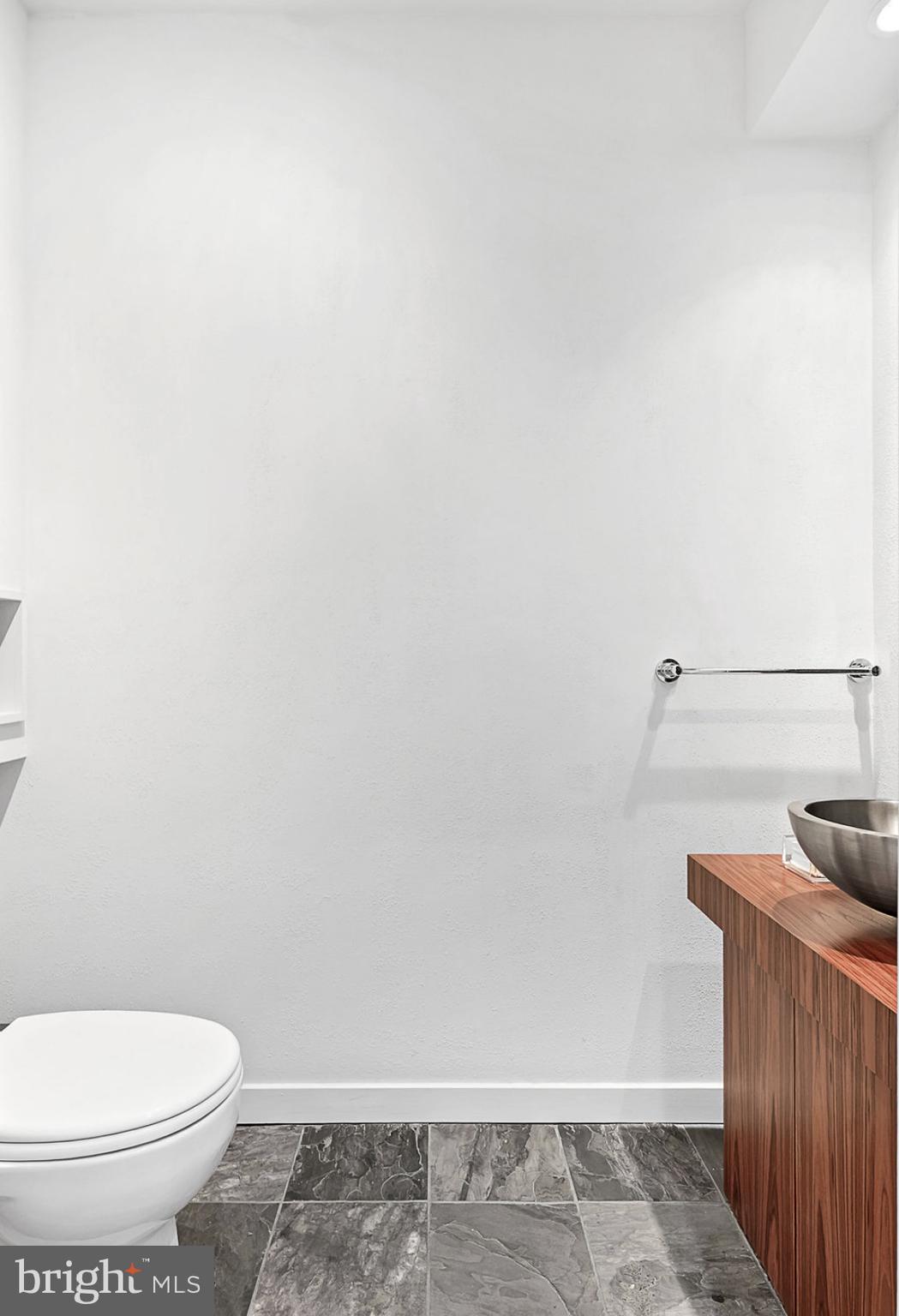 ARBOUR HILL - Residential