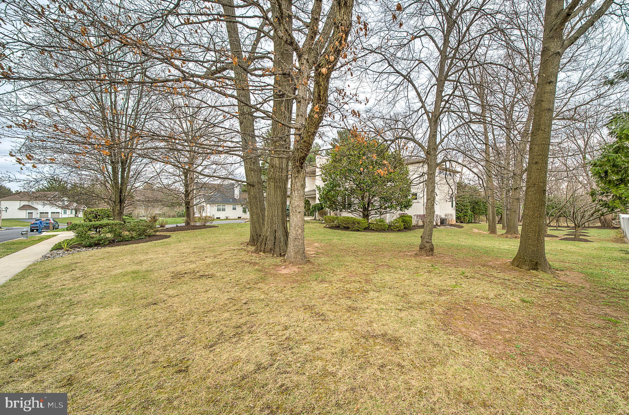 ARBOUR HILL - Residential