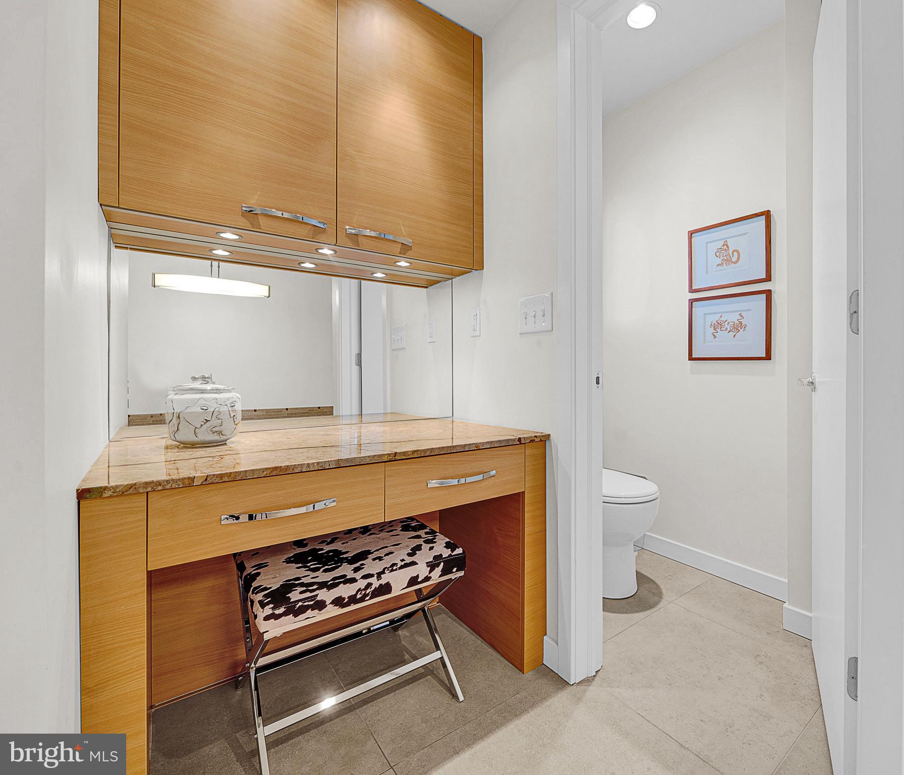 ARBOUR HILL - Residential