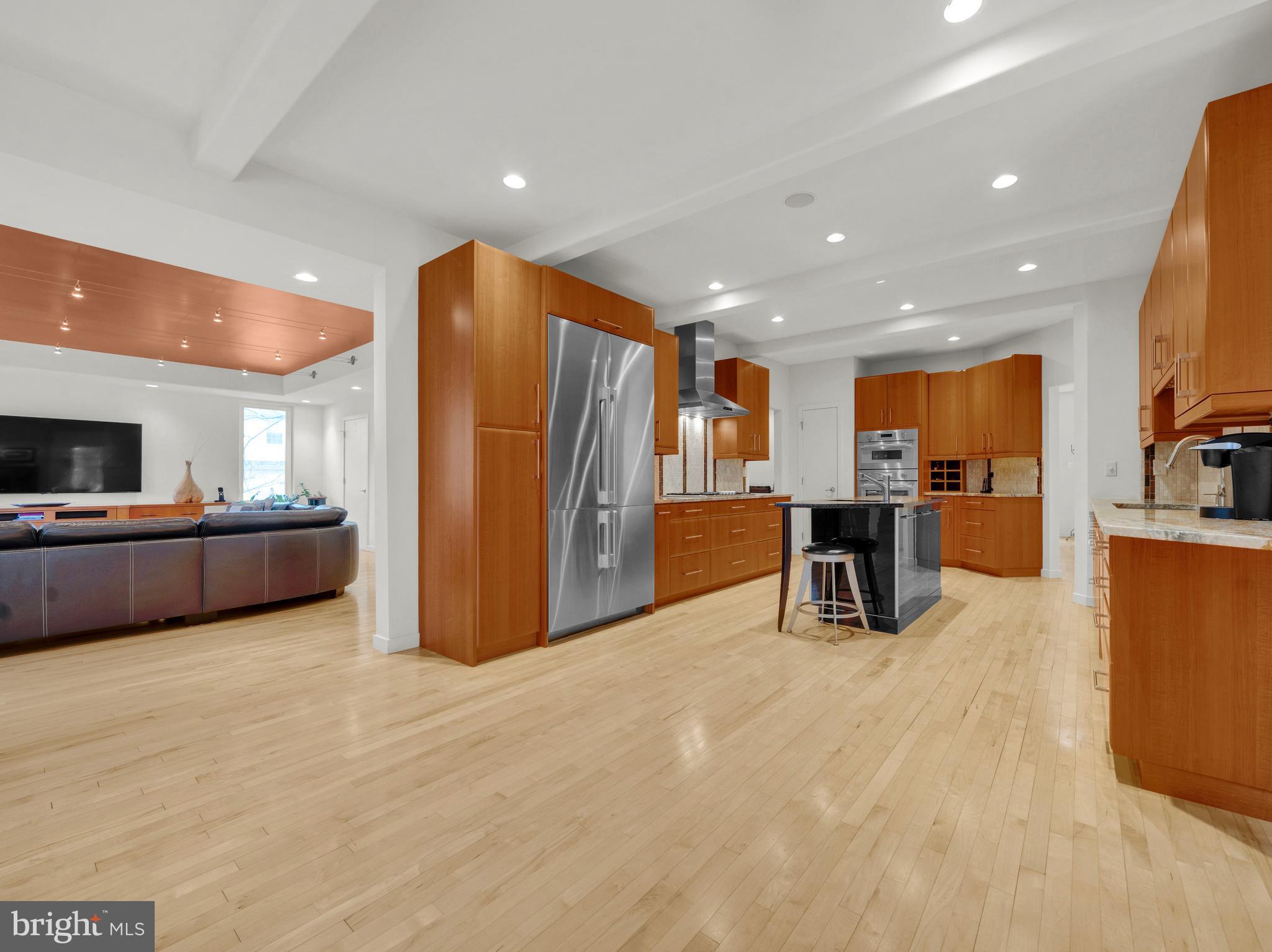 ARBOUR HILL - Residential