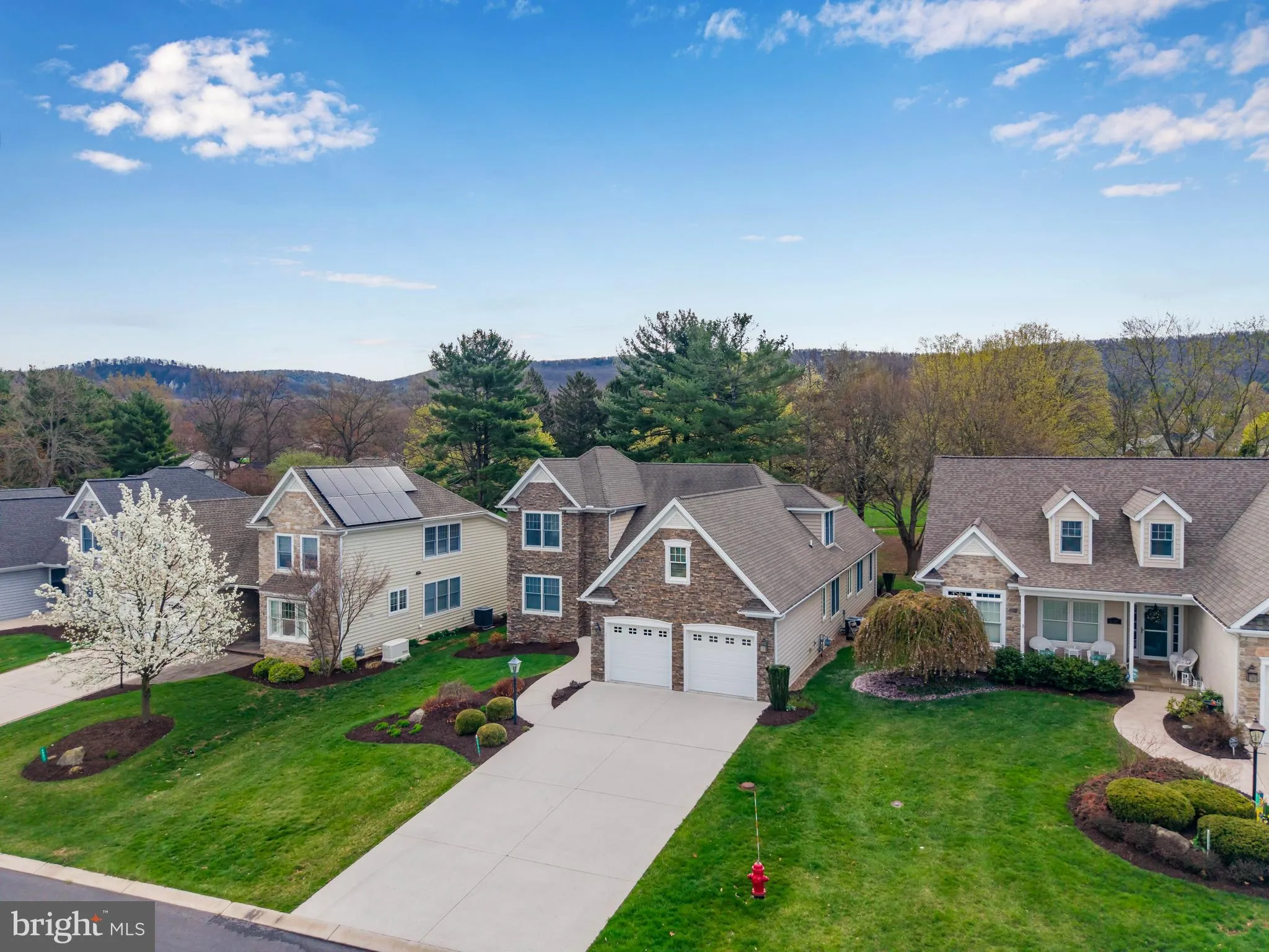 Fayetteville, Pennsylvania 17222, United States, 3 Bedrooms Bedrooms, ,3 BathroomsBathrooms,Residential,Pending,104611