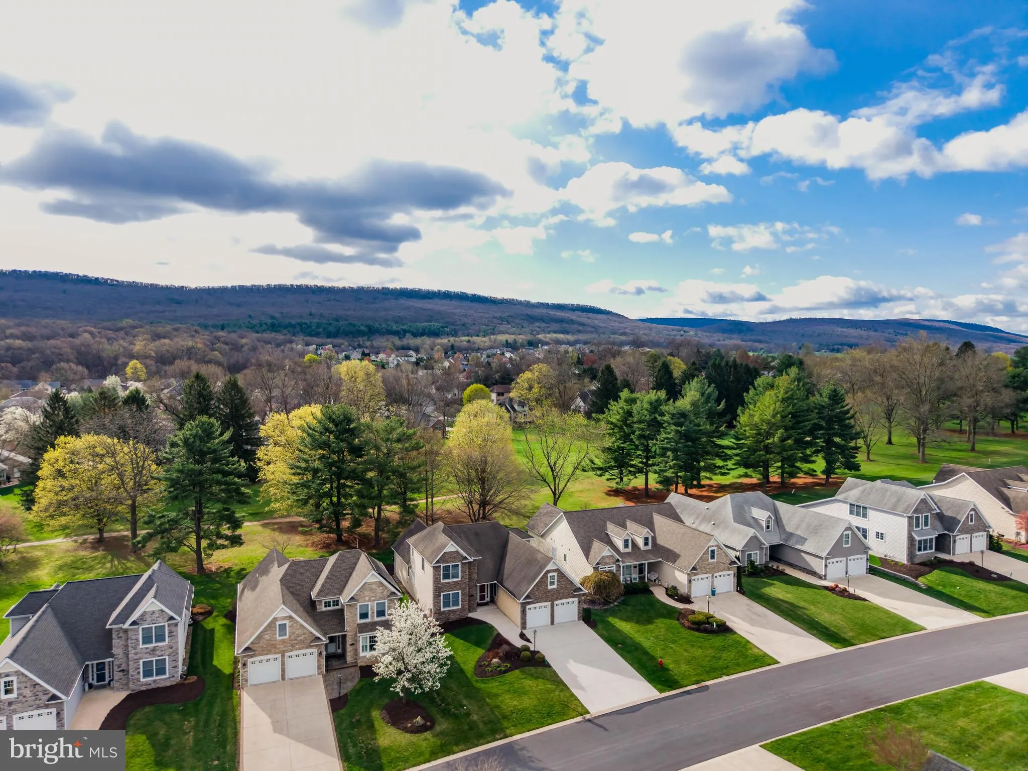Fayetteville, Pennsylvania 17222, United States, 3 Bedrooms Bedrooms, ,3 BathroomsBathrooms,Residential,Pending,104611