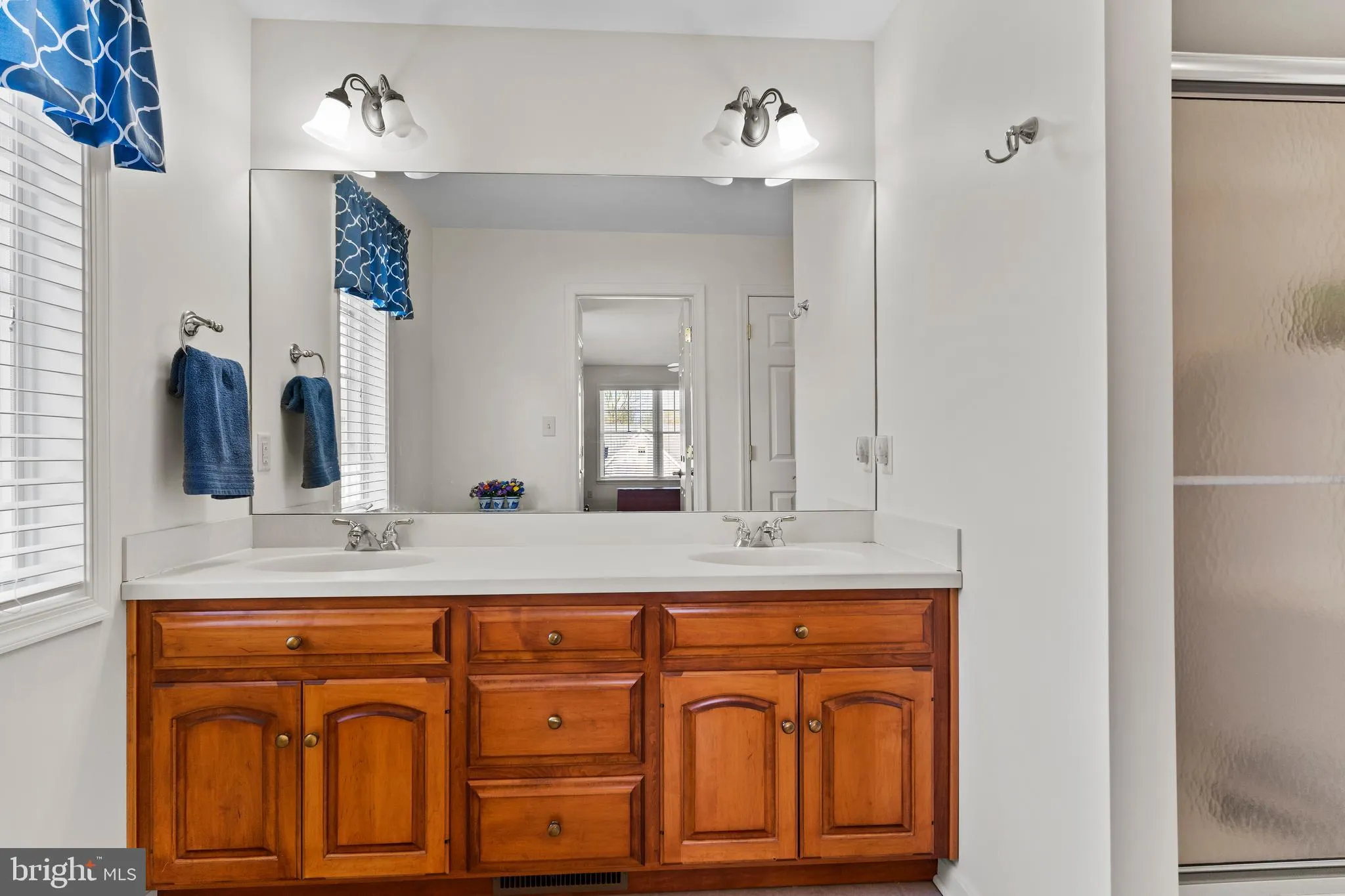 Fayetteville, Pennsylvania 17222, United States, 3 Bedrooms Bedrooms, ,3 BathroomsBathrooms,Residential,Pending,104611