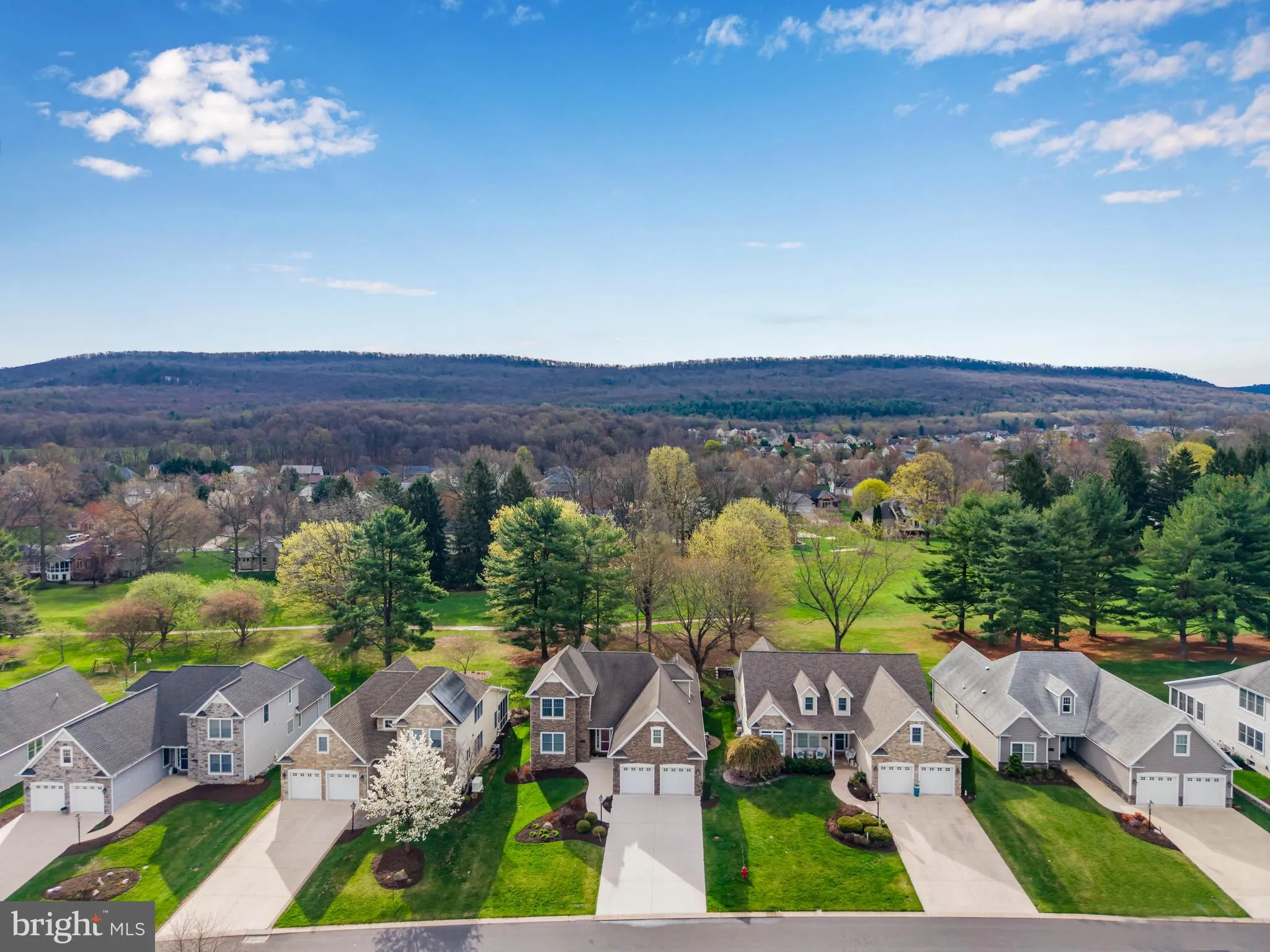 Fayetteville, Pennsylvania 17222, United States, 3 Bedrooms Bedrooms, ,3 BathroomsBathrooms,Residential,Pending,104611