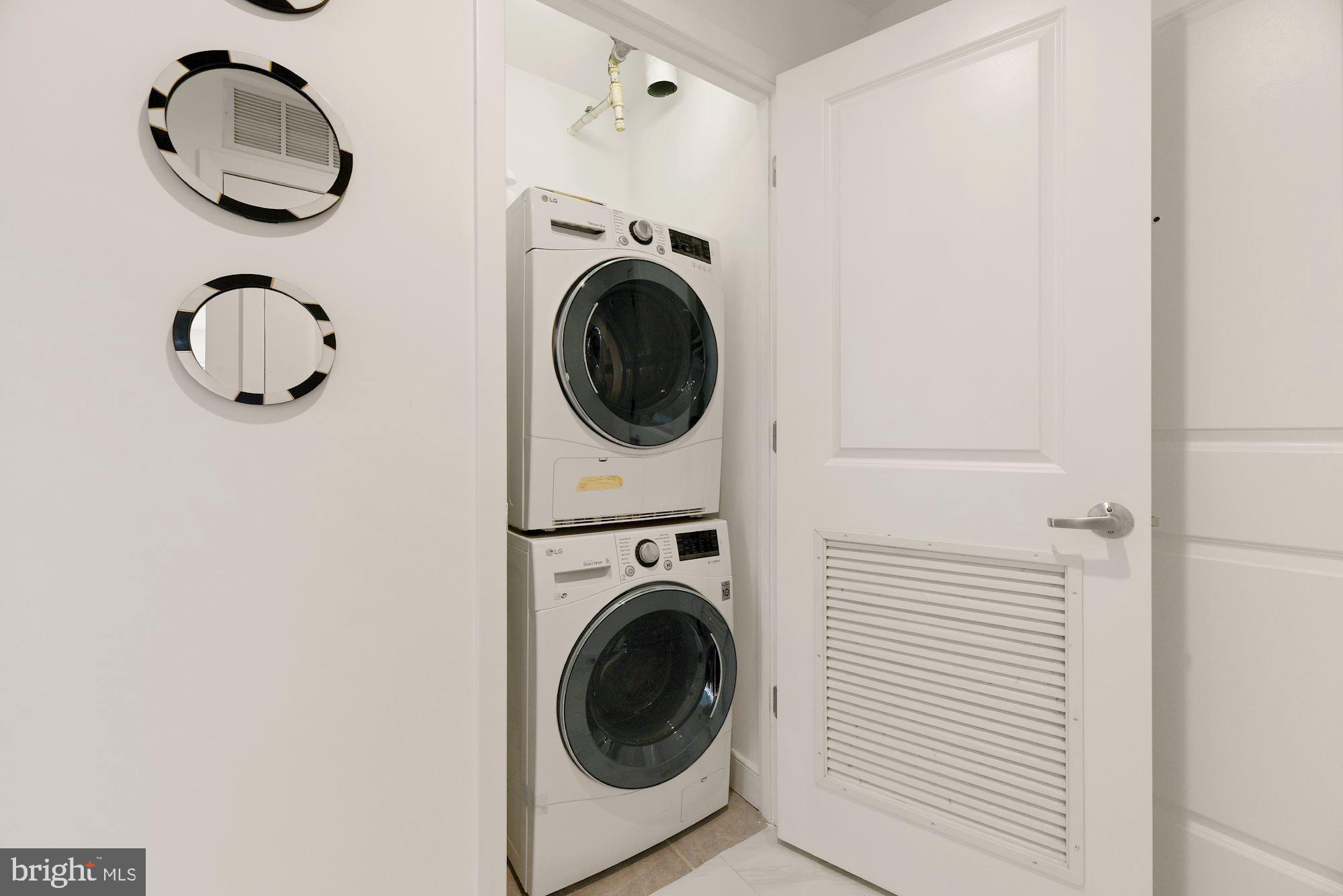 THE HAWTHORN CONDOMINIUM - Residential