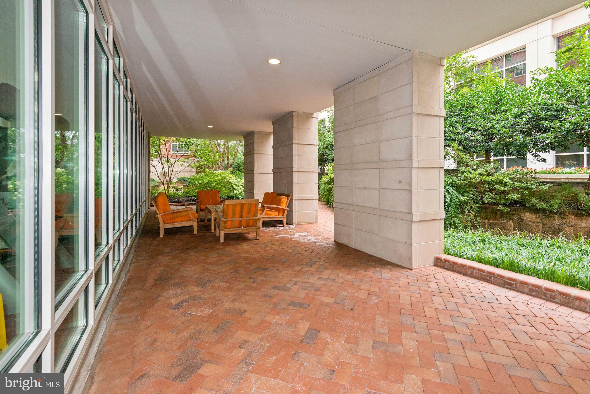 THE HAWTHORN CONDOMINIUM - Residential