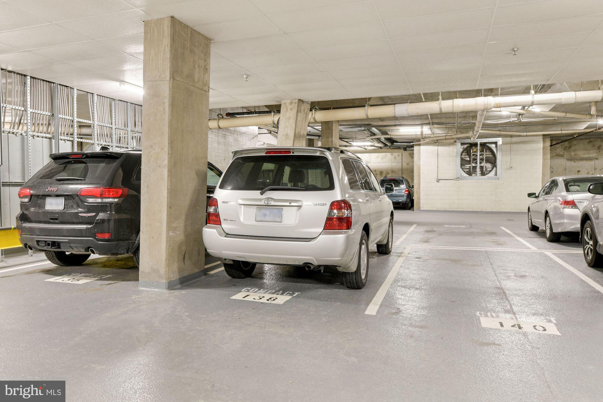 THE HAWTHORN CONDOMINIUM - Residential