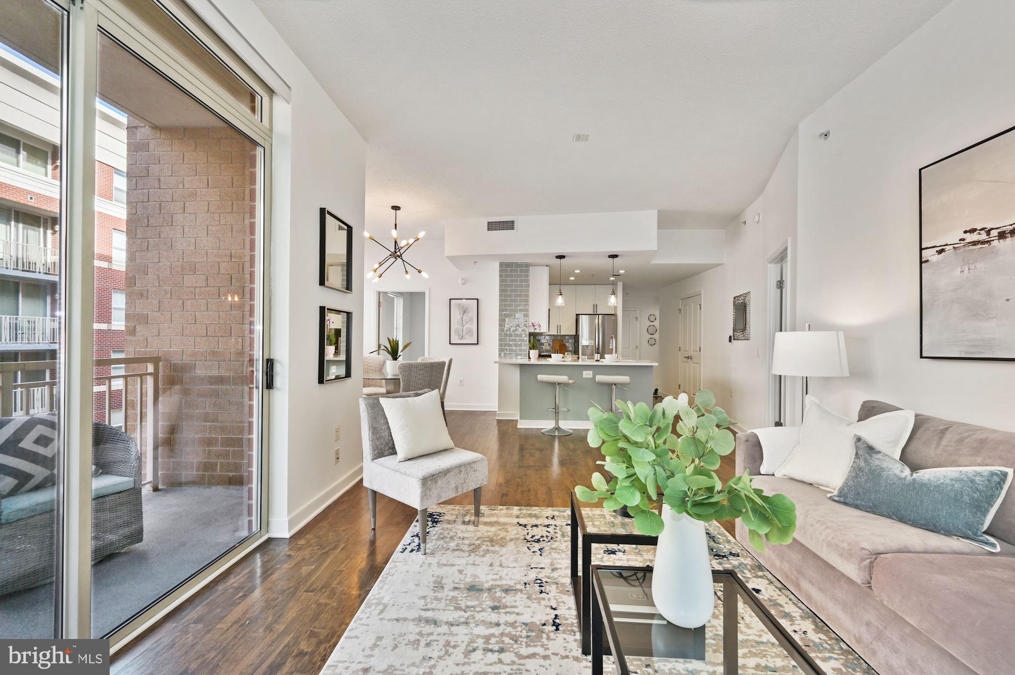 THE HAWTHORN CONDOMINIUM - Residential