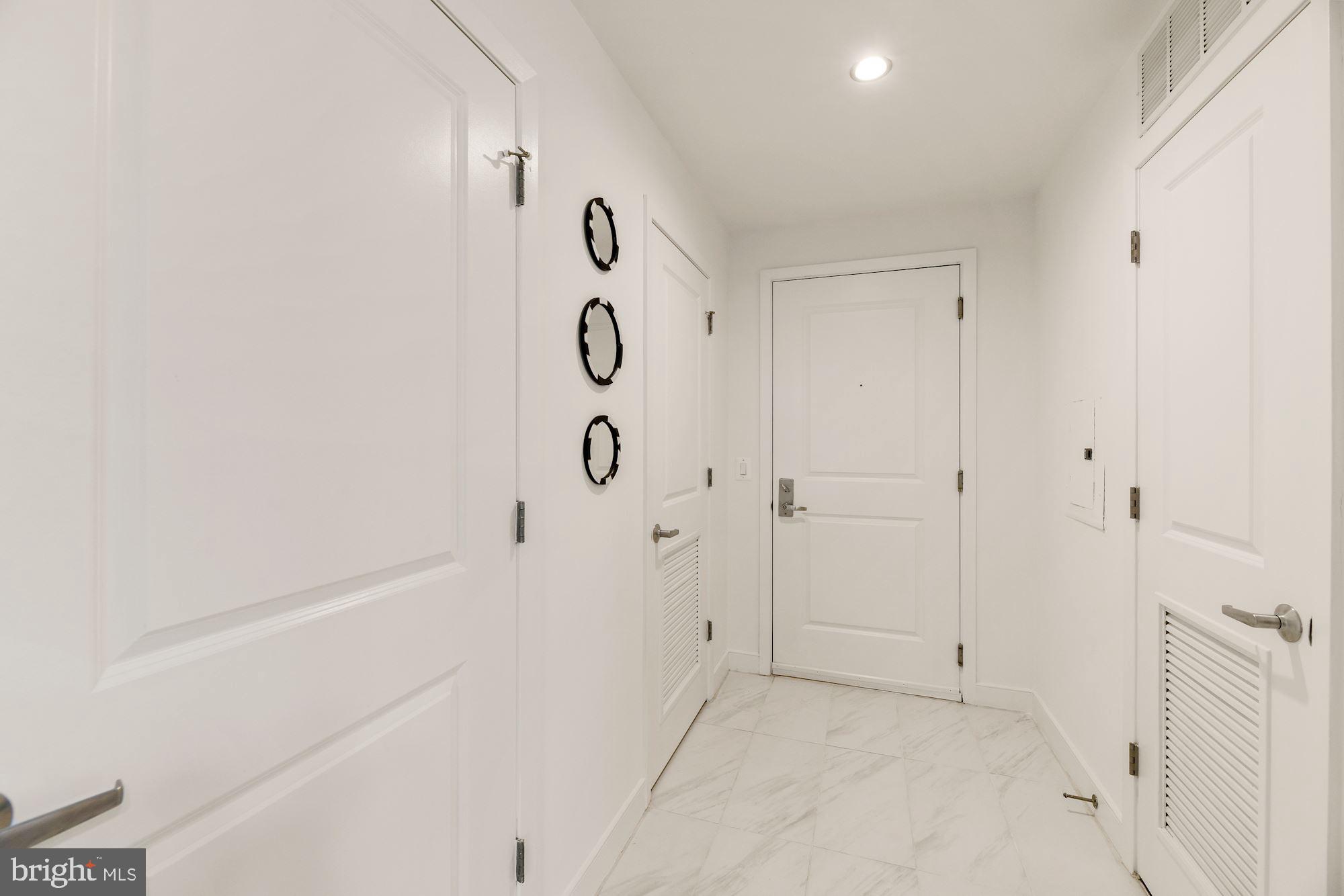 THE HAWTHORN CONDOMINIUM - Residential