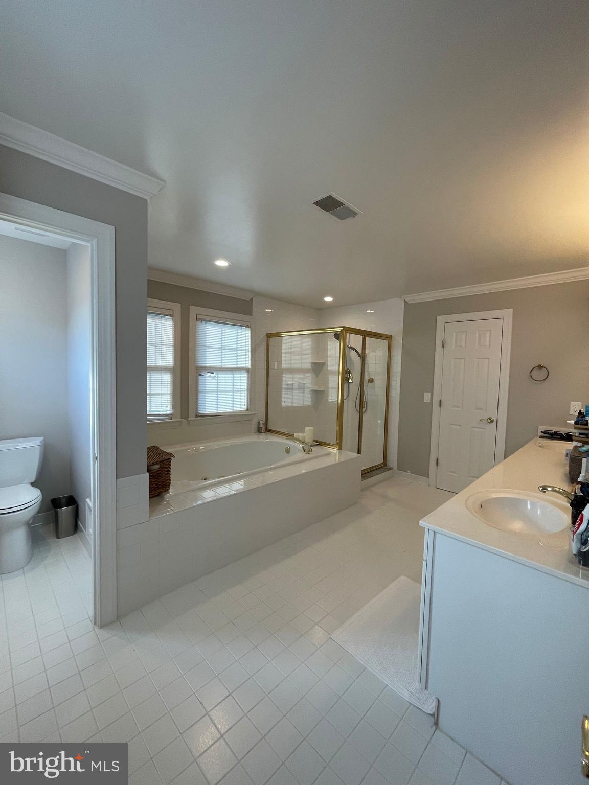 ASHLAWN HILL - Residential