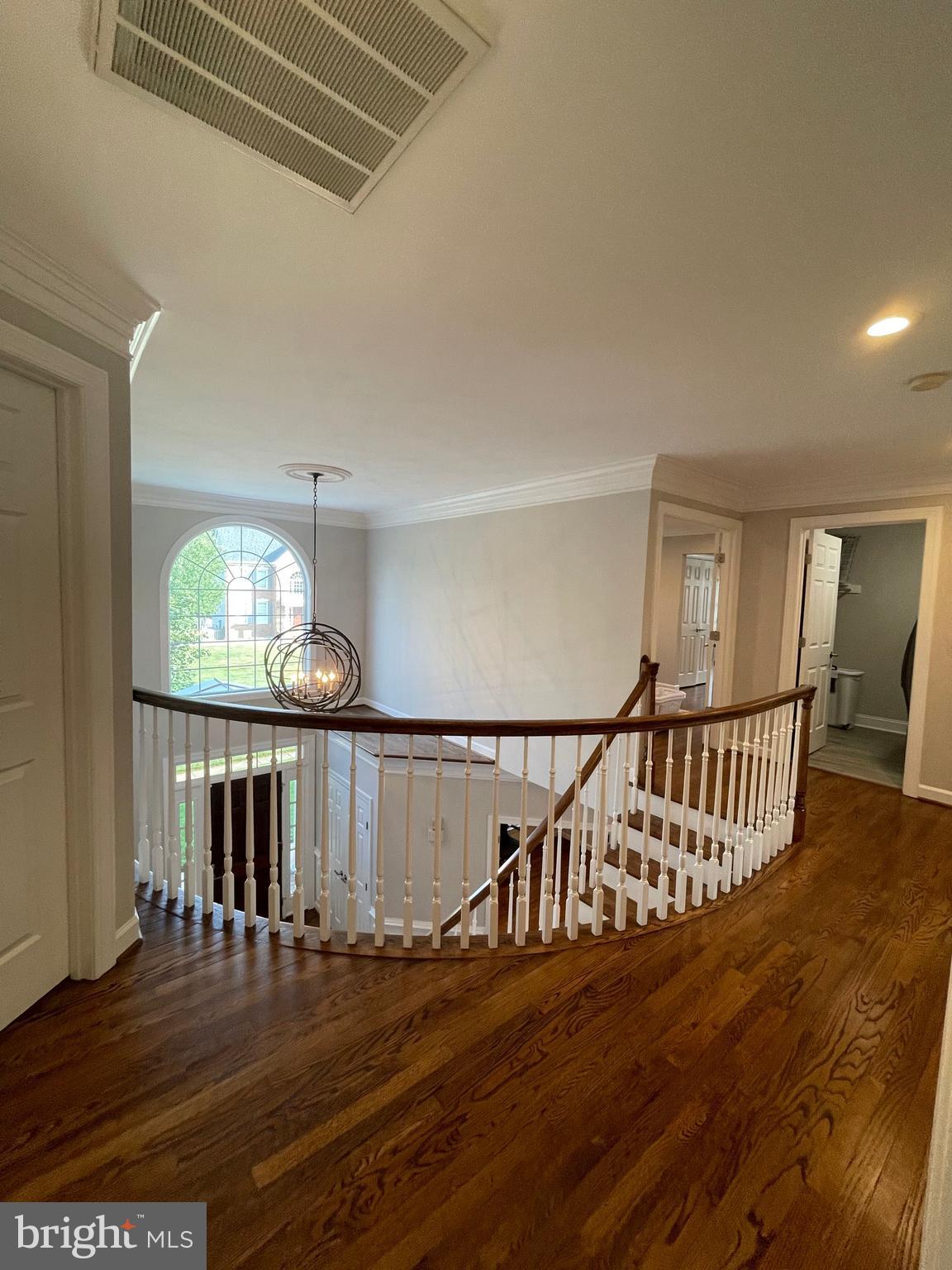 ASHLAWN HILL - Residential