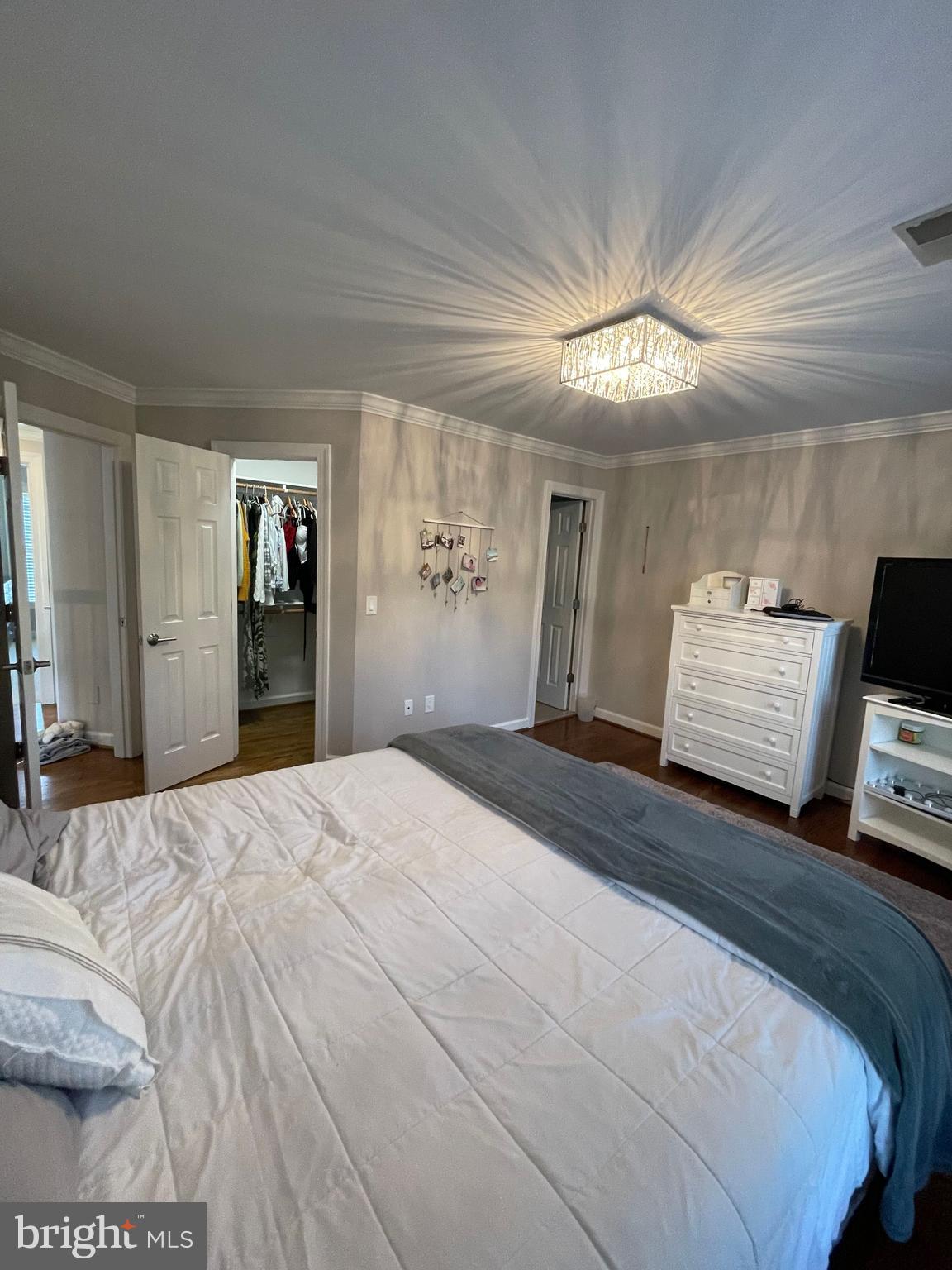 ASHLAWN HILL - Residential