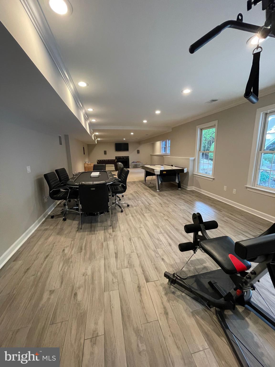 ASHLAWN HILL - Residential