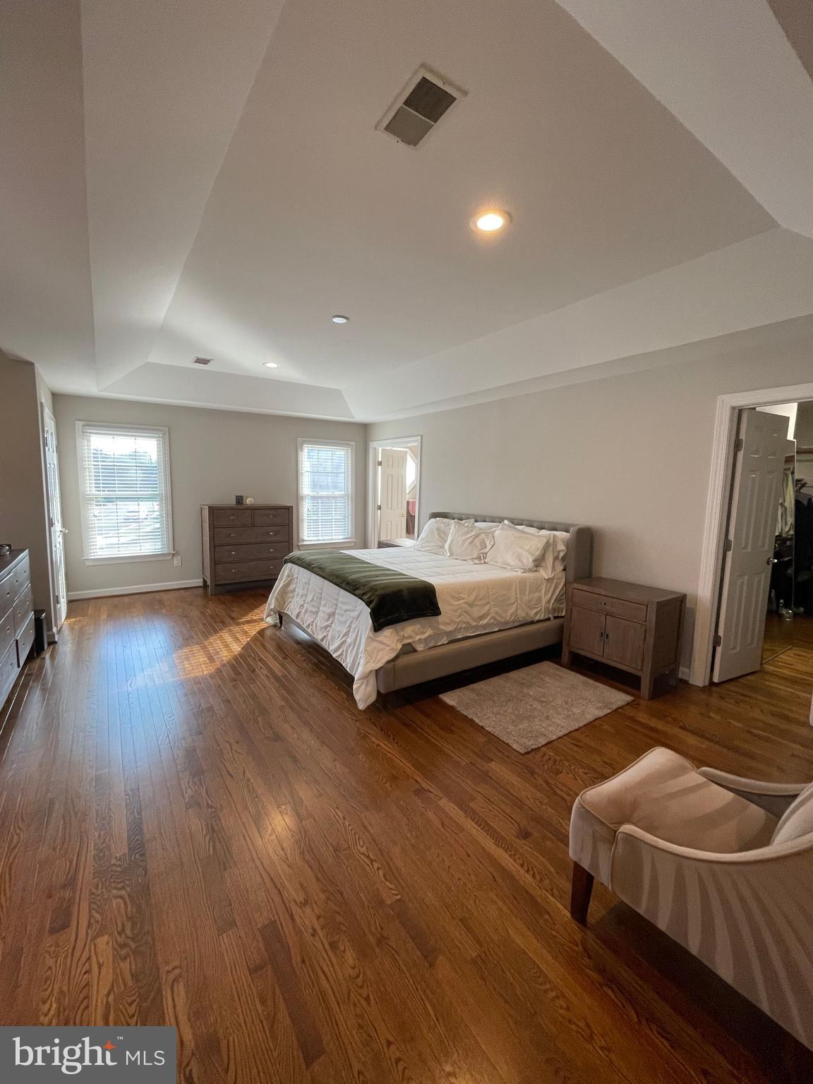 ASHLAWN HILL - Residential