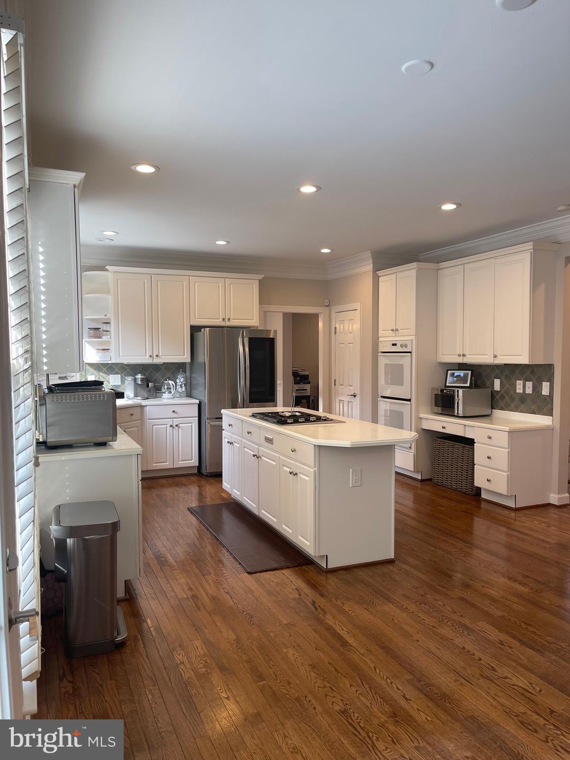 ASHLAWN HILL - Residential