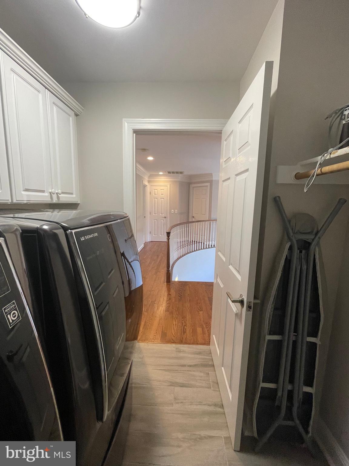 ASHLAWN HILL - Residential