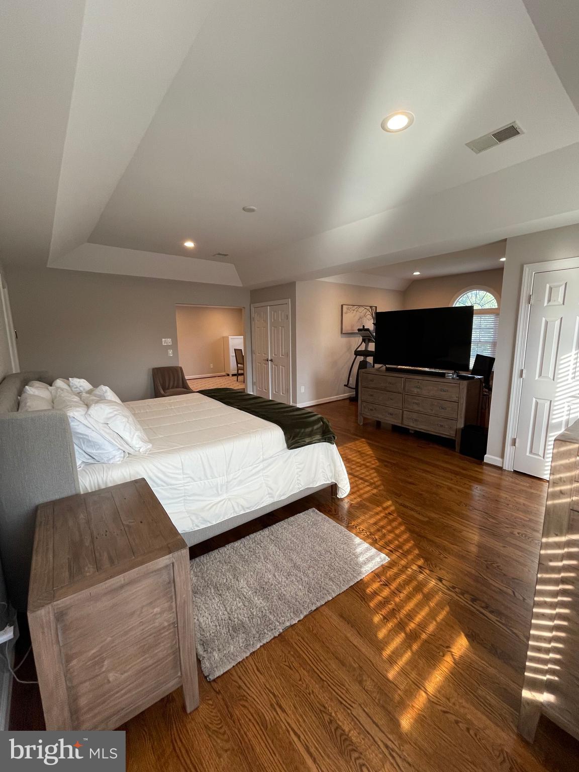 ASHLAWN HILL - Residential