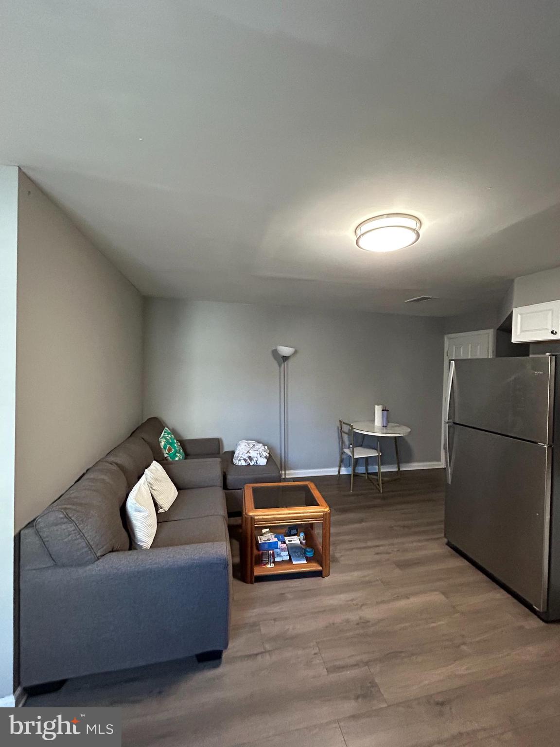 NORRIS SQUARE - Residential Lease
