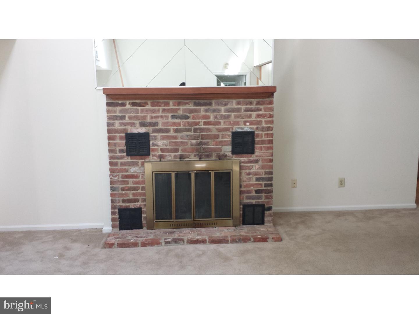 EAGLES RIDGE - Residential Lease