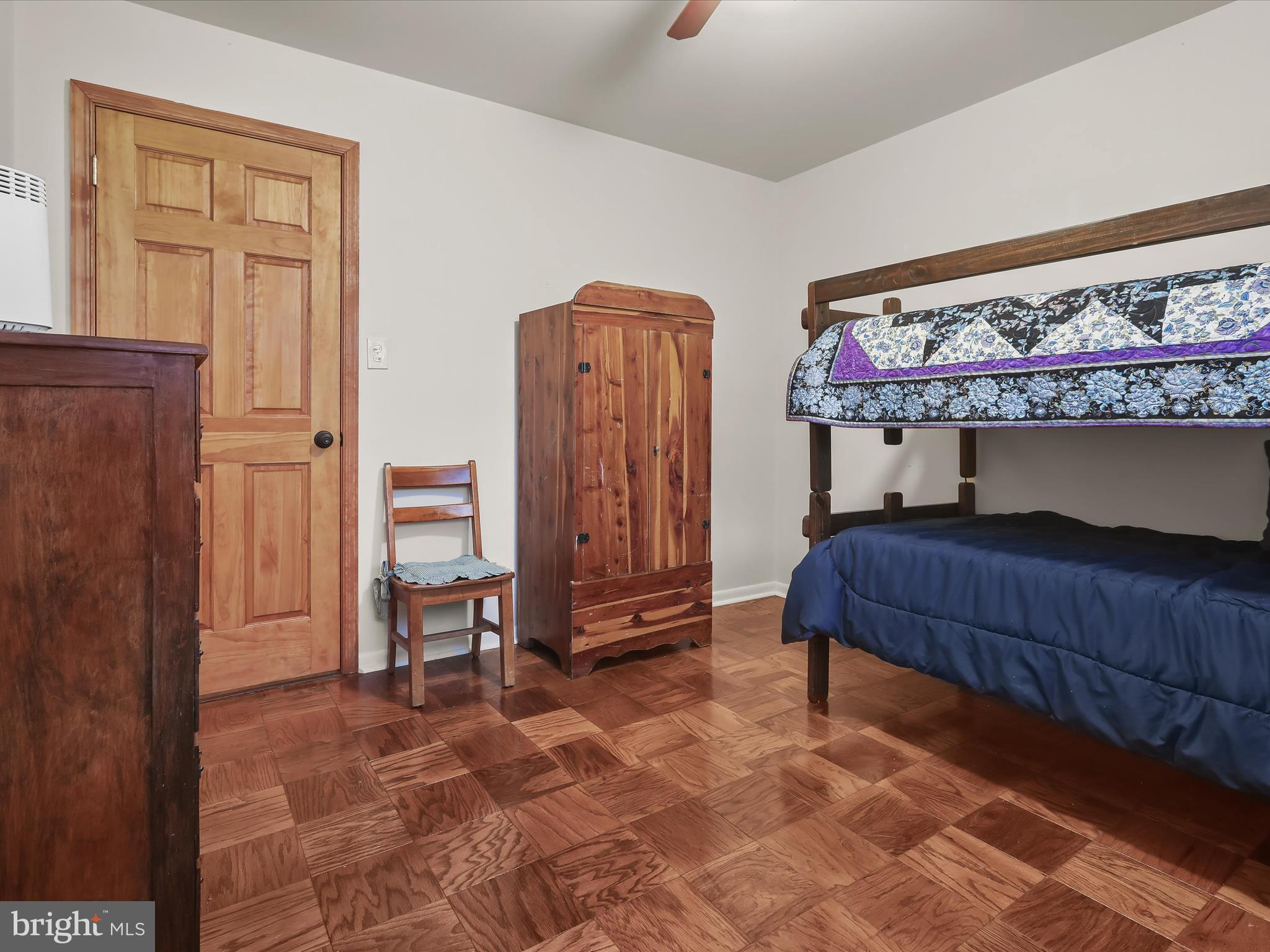 NOB HILL - Residential