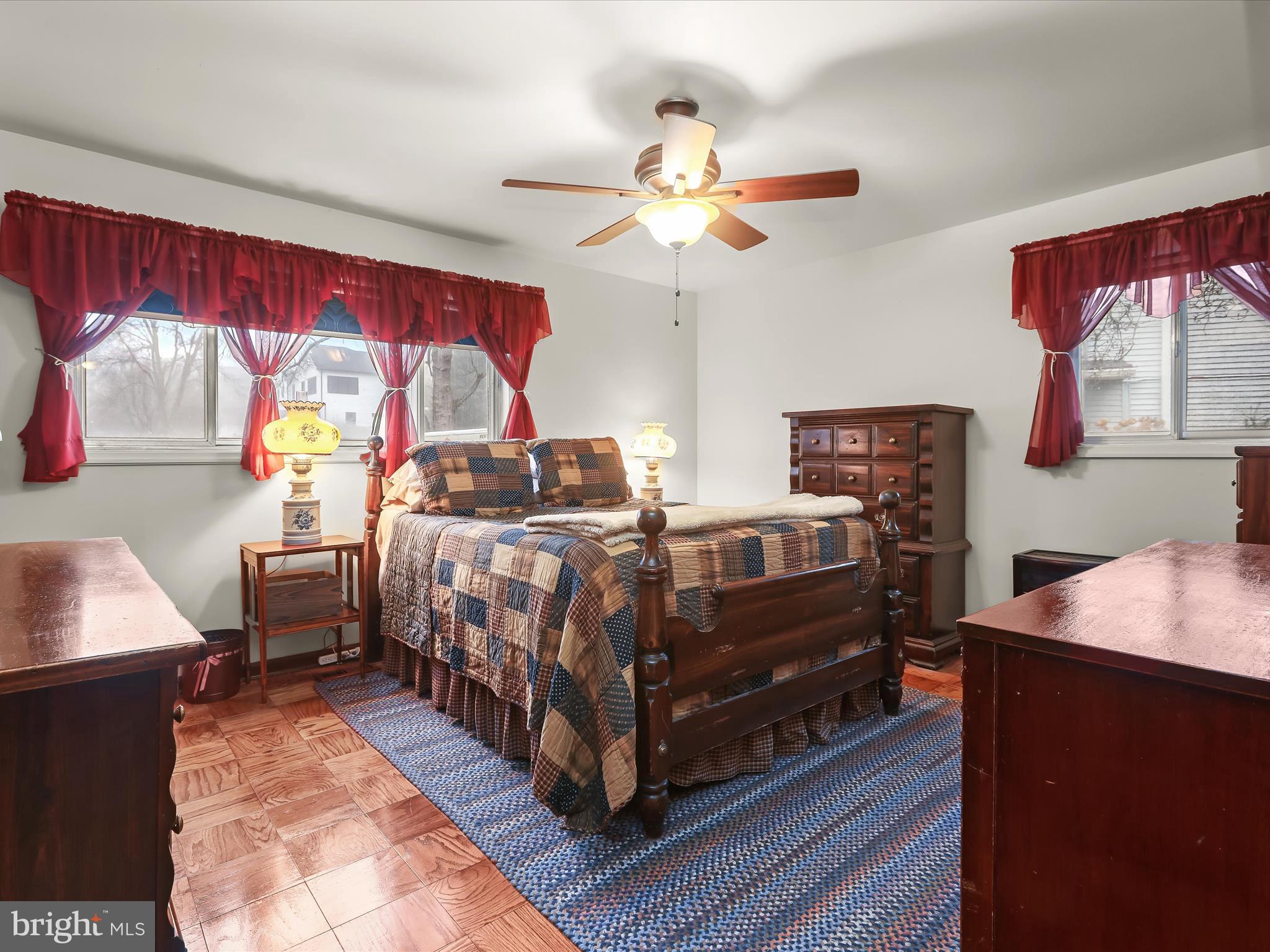 NOB HILL - Residential