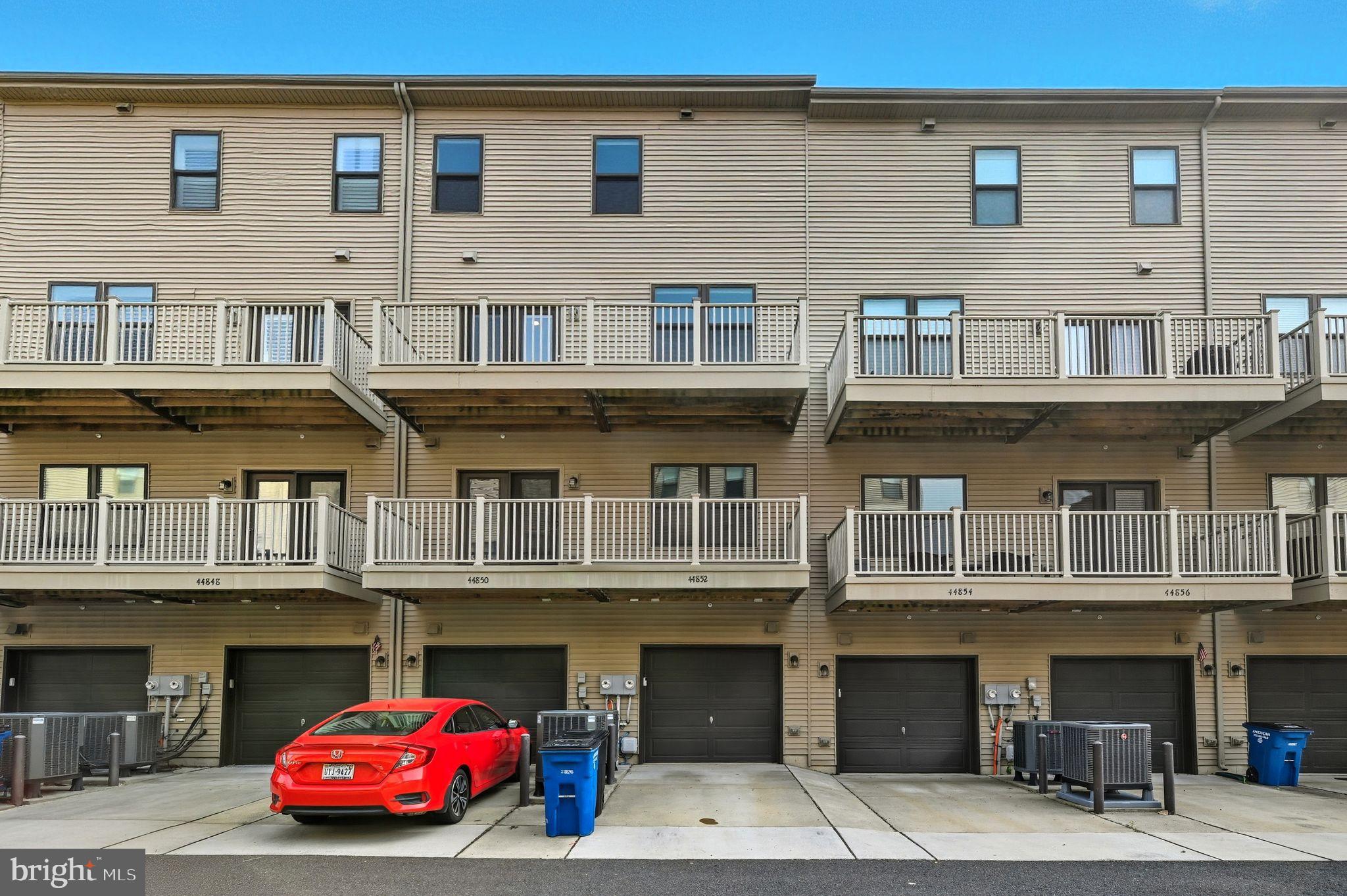 ONE LOUDOUN - Residential