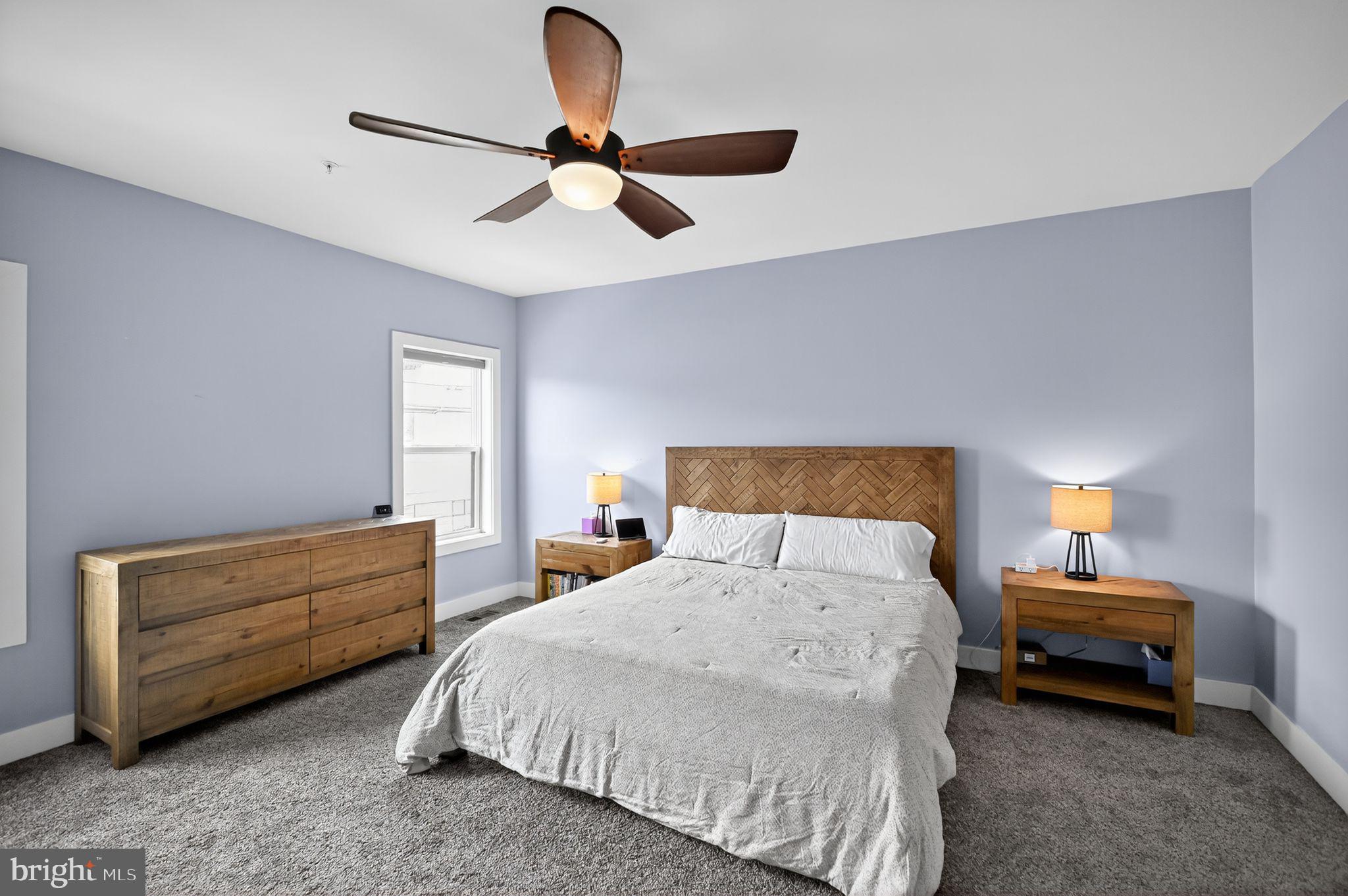 ONE LOUDOUN - Residential