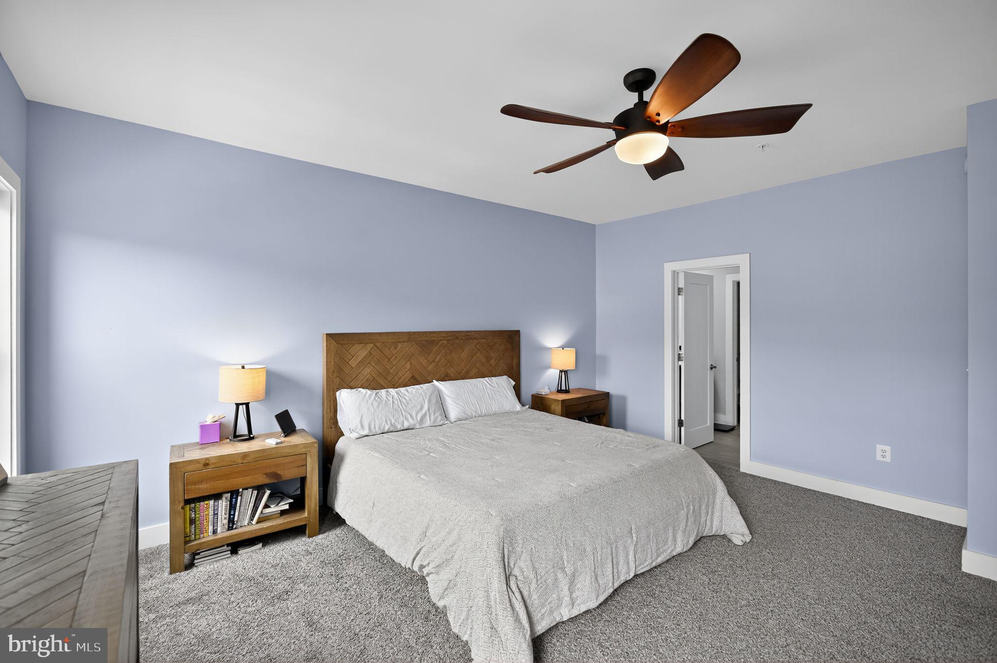 ONE LOUDOUN - Residential