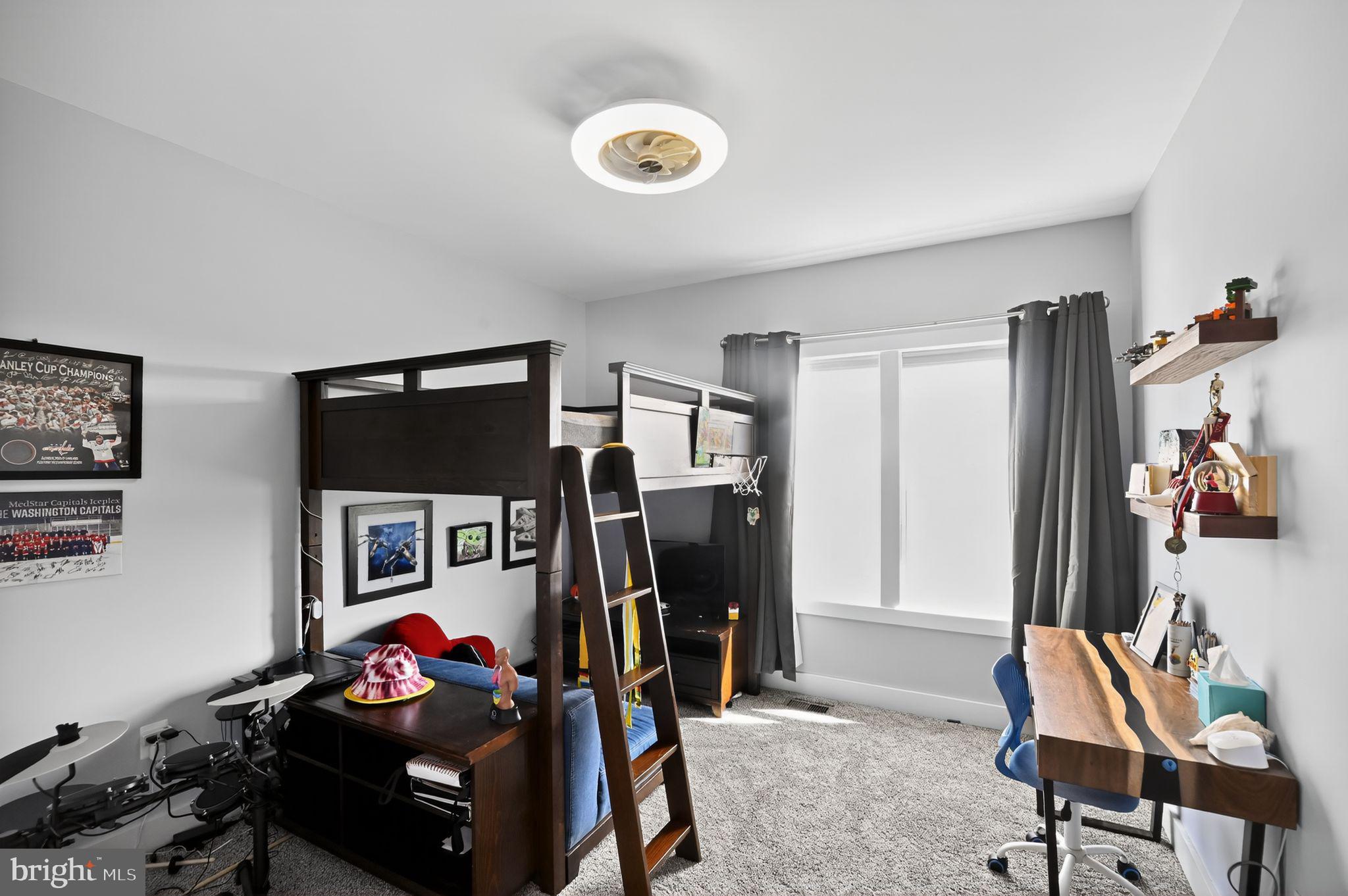 ONE LOUDOUN - Residential