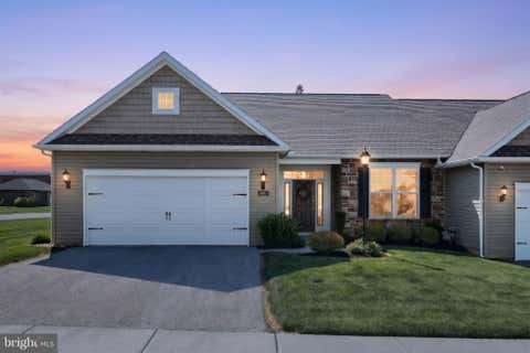 Townhouse For Sale - 600 Cypress Drive #57<br/> York County, HANOVER, PA 17331