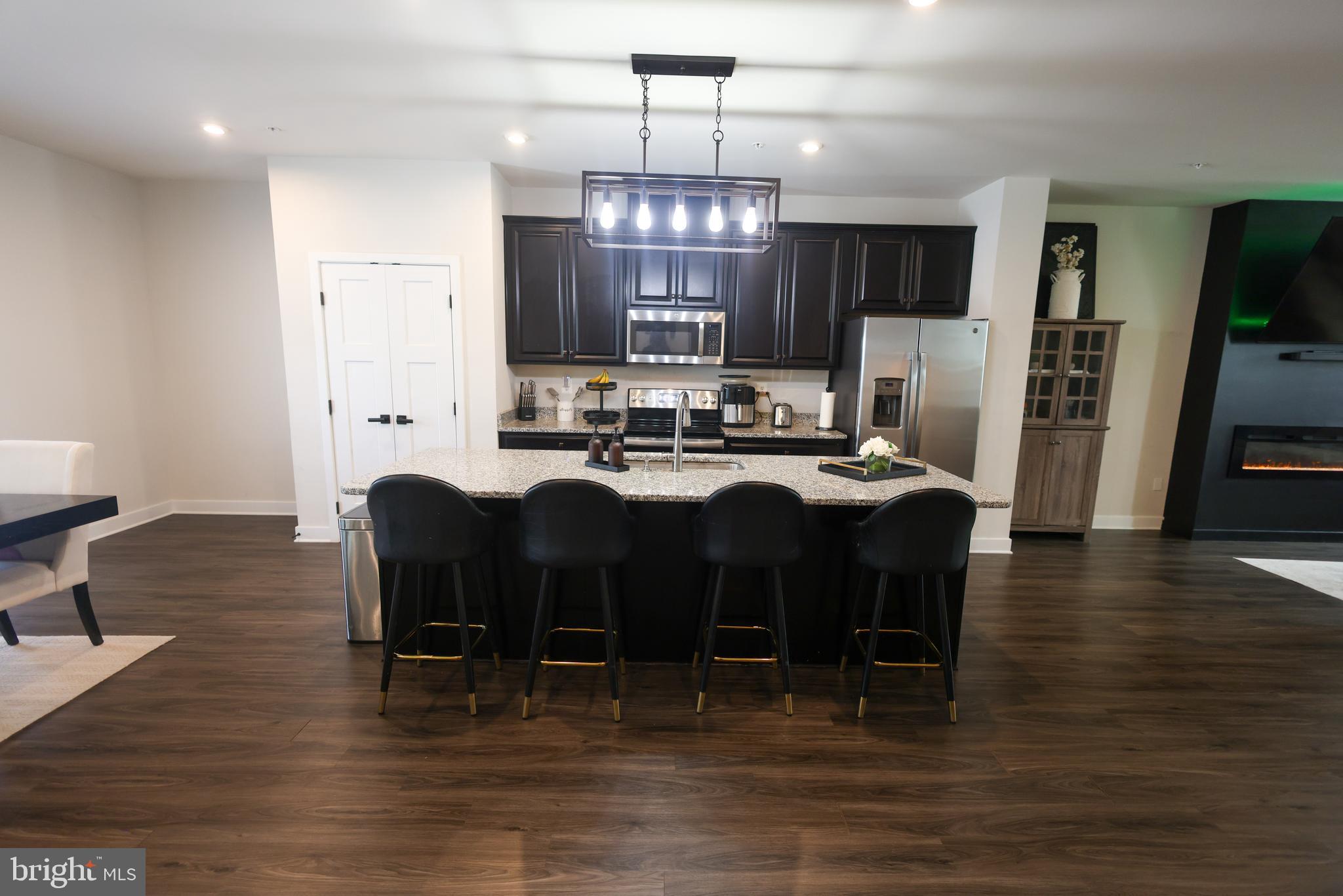 GREENLEIGH AT CROSSROADS - Residential