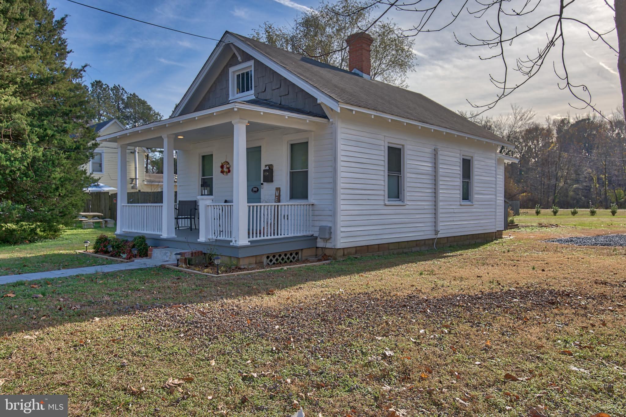 This adorable 2br/1ba bungalow is move in ready! Completely remodeled, new heat pump, plumbing, electrical, appliances, fresh paint and much more. Available January 15, 2021. Go to LongandFoster.com to submit application.
