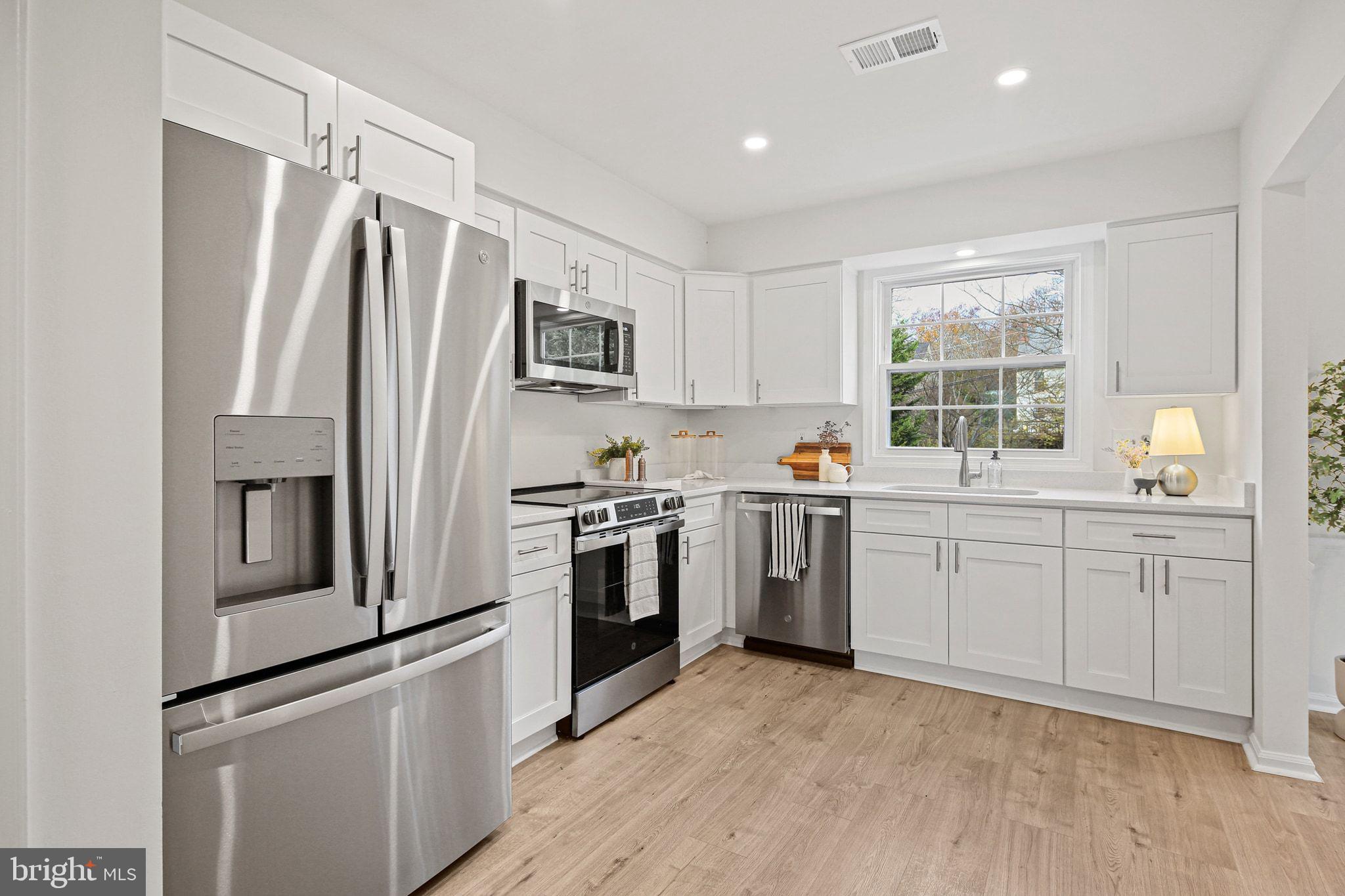 GREENCASTLE MANOR - Residential