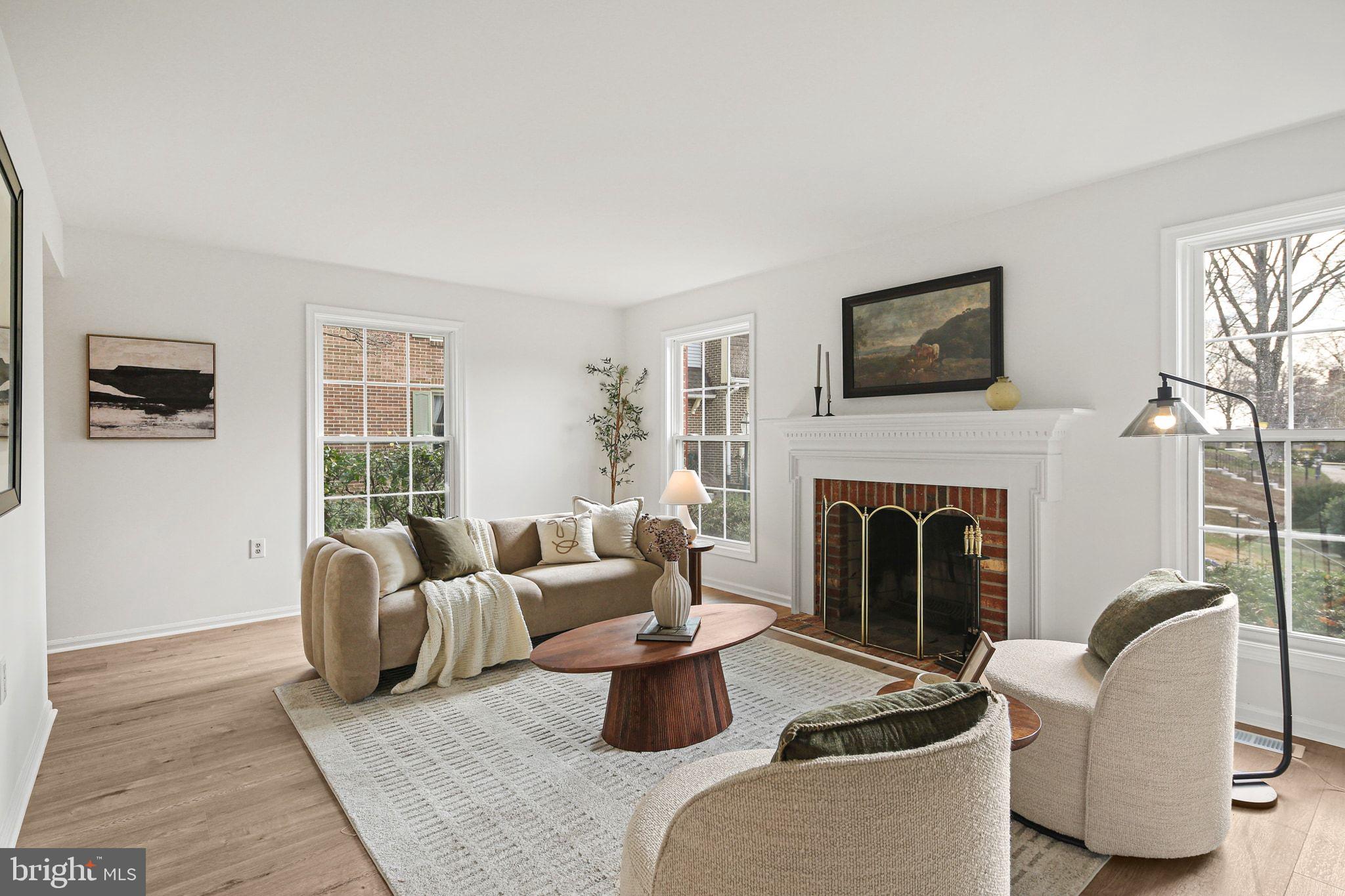 GREENCASTLE MANOR - Residential