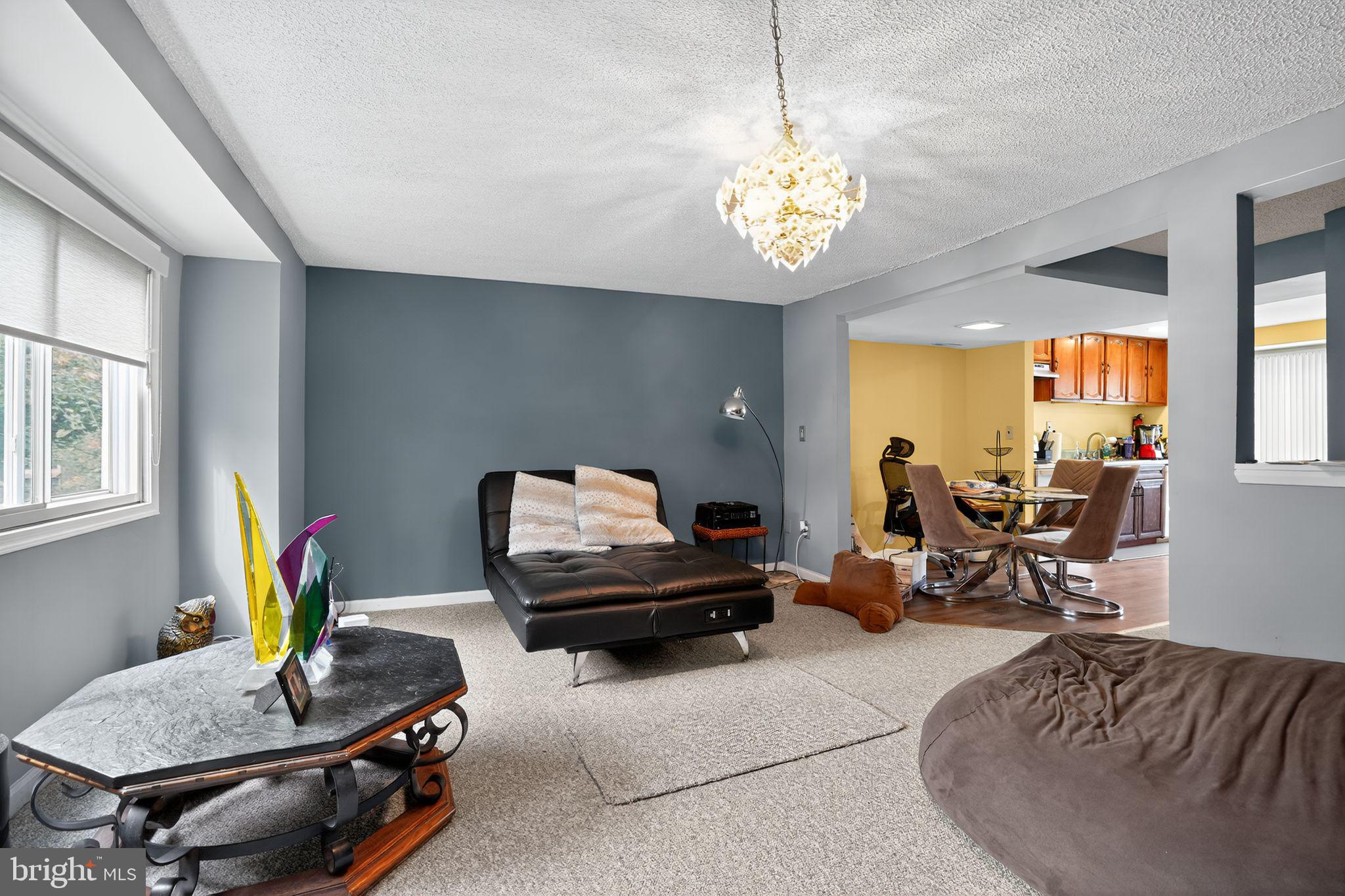 OAKLAND MILLS - Residential Lease