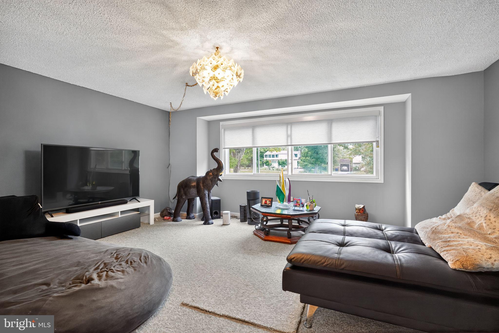 OAKLAND MILLS - Residential Lease